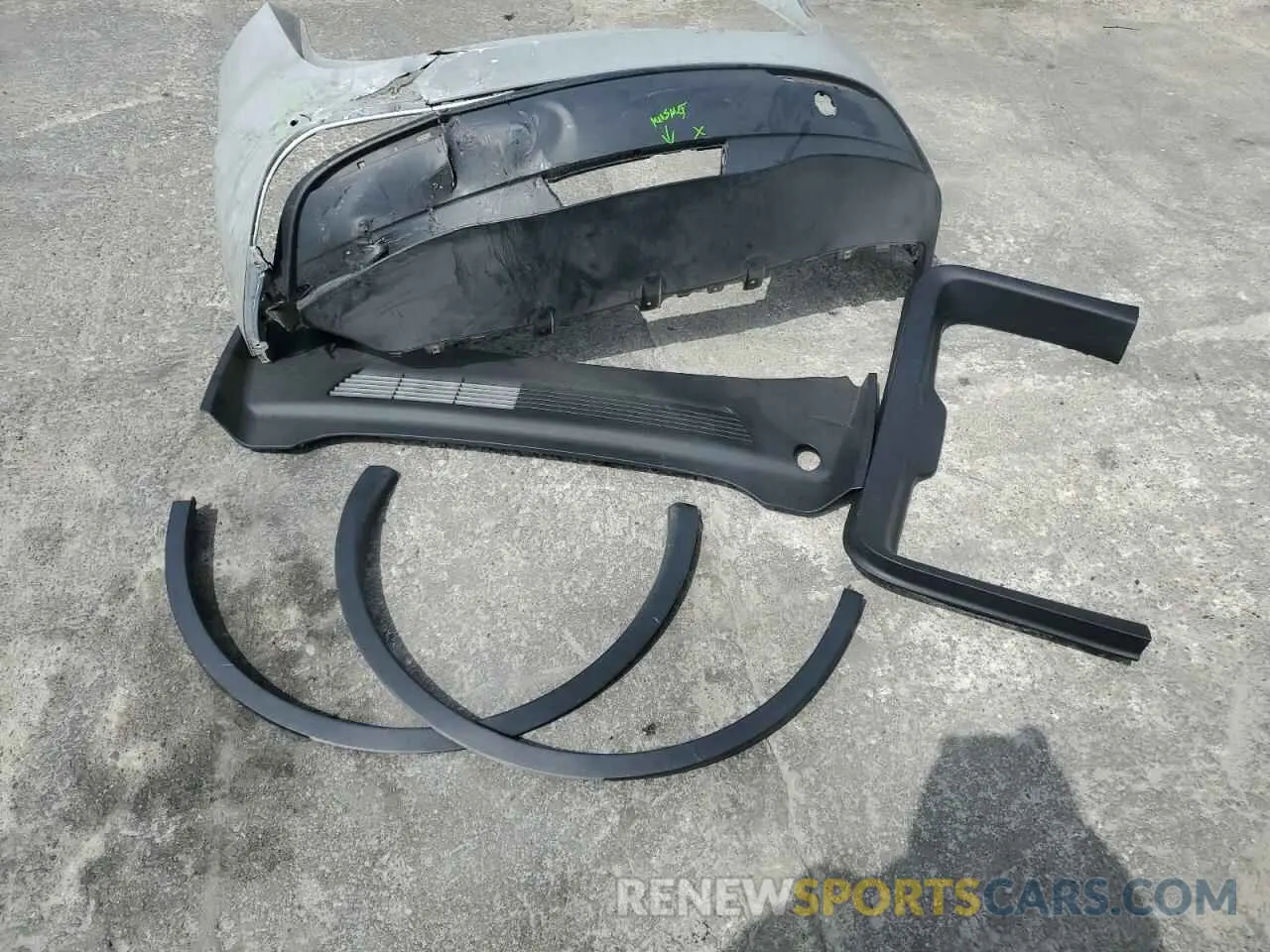 12 Photograph of a damaged car 5YJYGDEF3MF078542 TESLA MODEL Y 2021