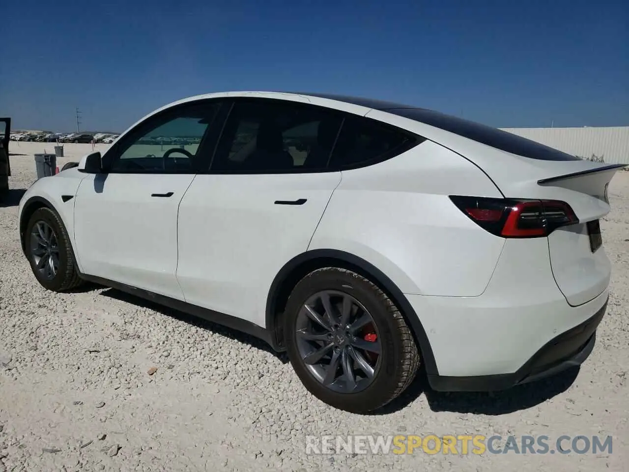 2 Photograph of a damaged car 5YJYGDEF3MF092330 TESLA MODEL Y 2021