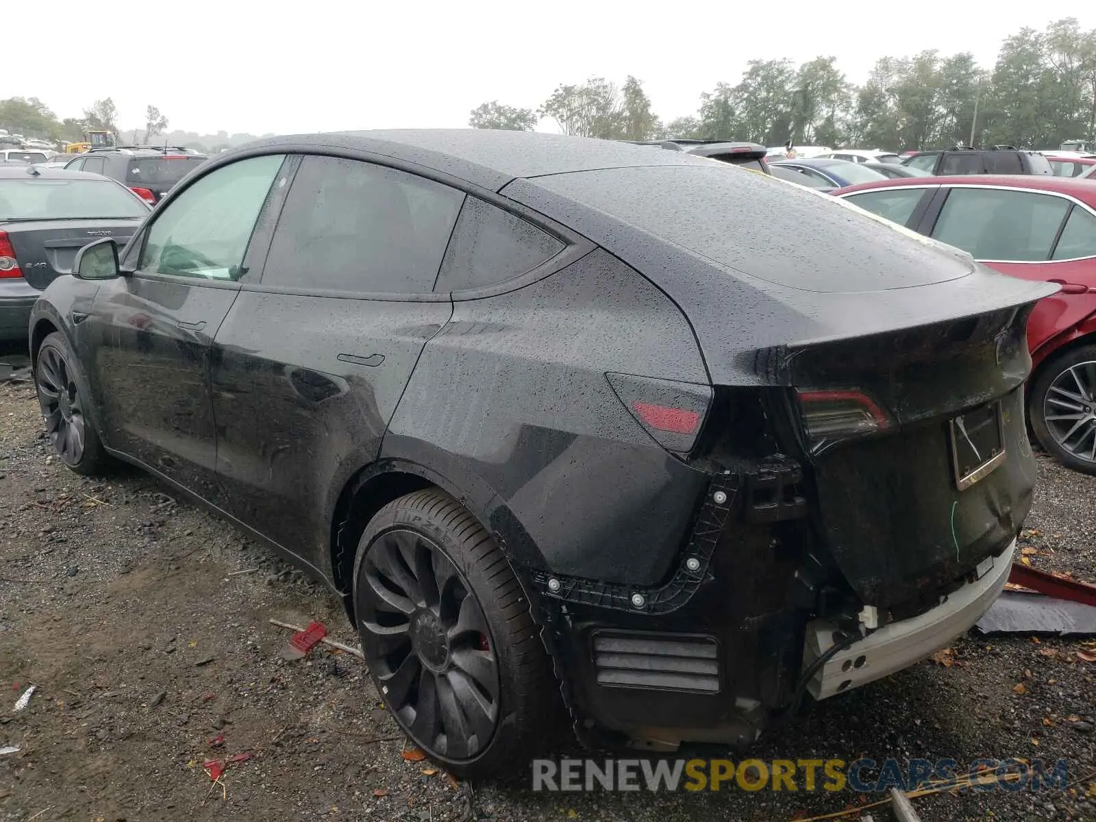 3 Photograph of a damaged car 5YJYGDEF3MF242999 TESLA MODEL Y 2021