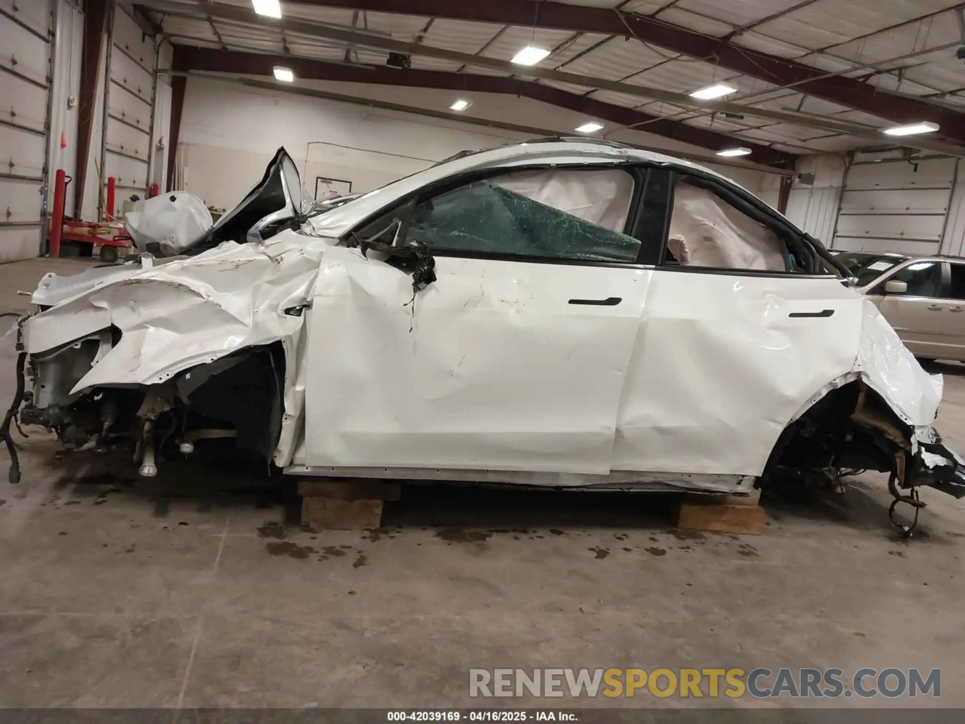 11 Фотография поврежденного автомобиля 5YJYGDEF4MF075584 TESLA MODEL Y 2021