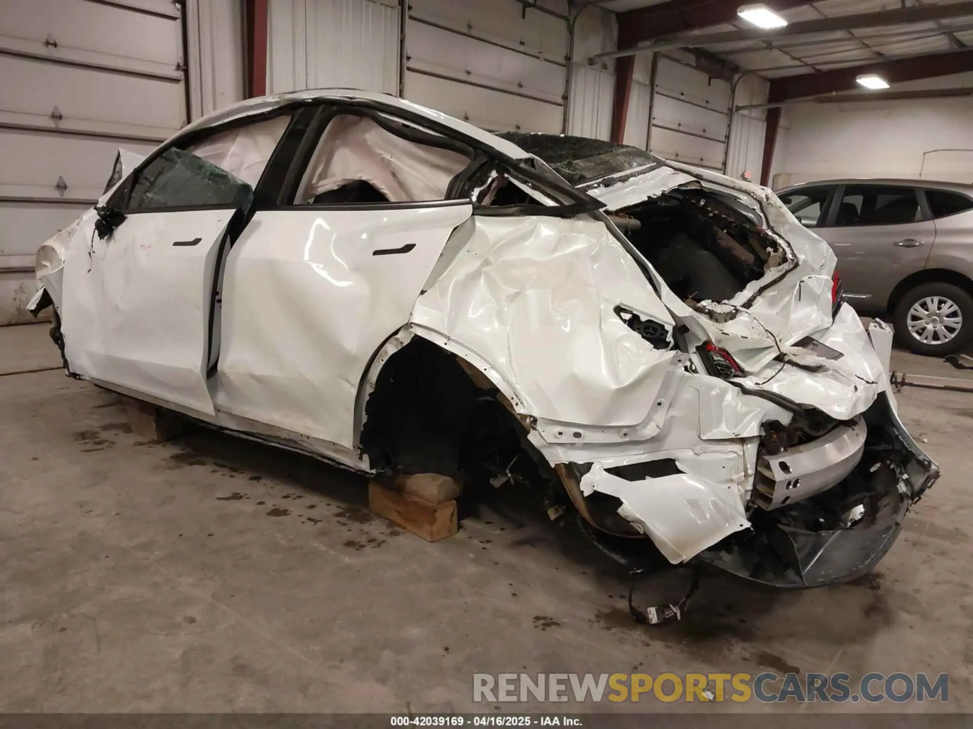 3 Фотография поврежденного автомобиля 5YJYGDEF4MF075584 TESLA MODEL Y 2021