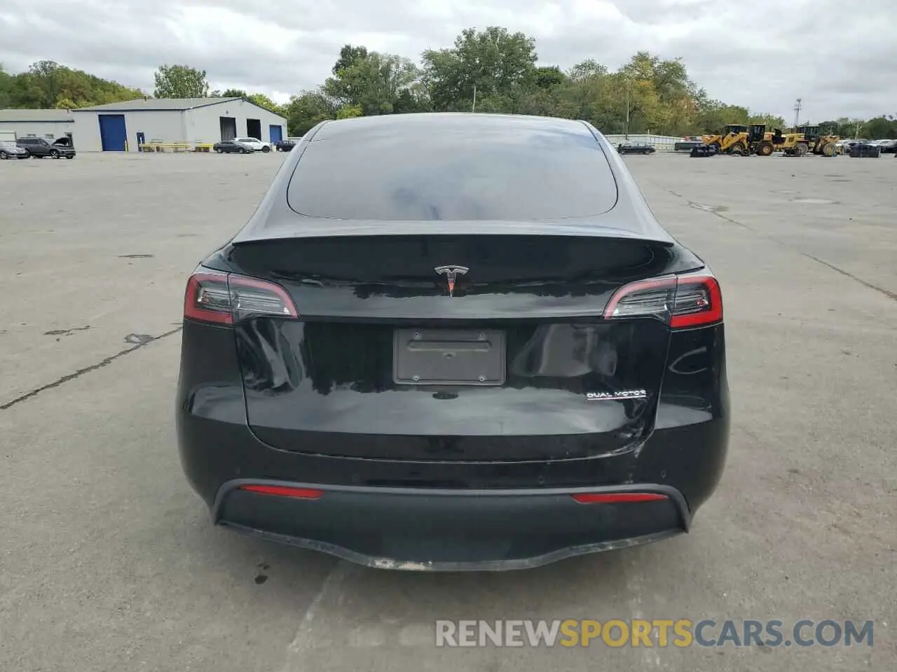 6 Photograph of a damaged car 5YJYGDEF4MF139588 TESLA MODEL Y 2021