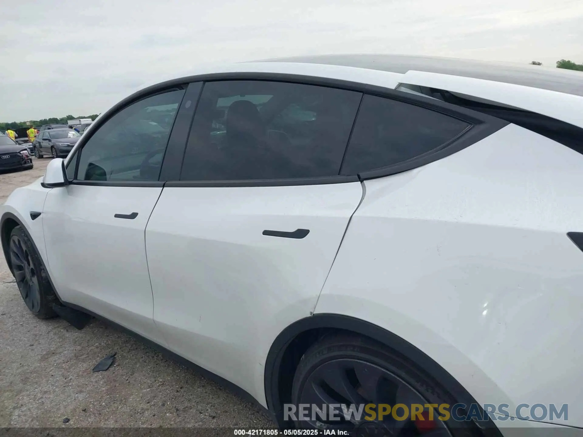13 Фотография поврежденного автомобиля 5YJYGDEF4MF250206 TESLA MODEL Y 2021