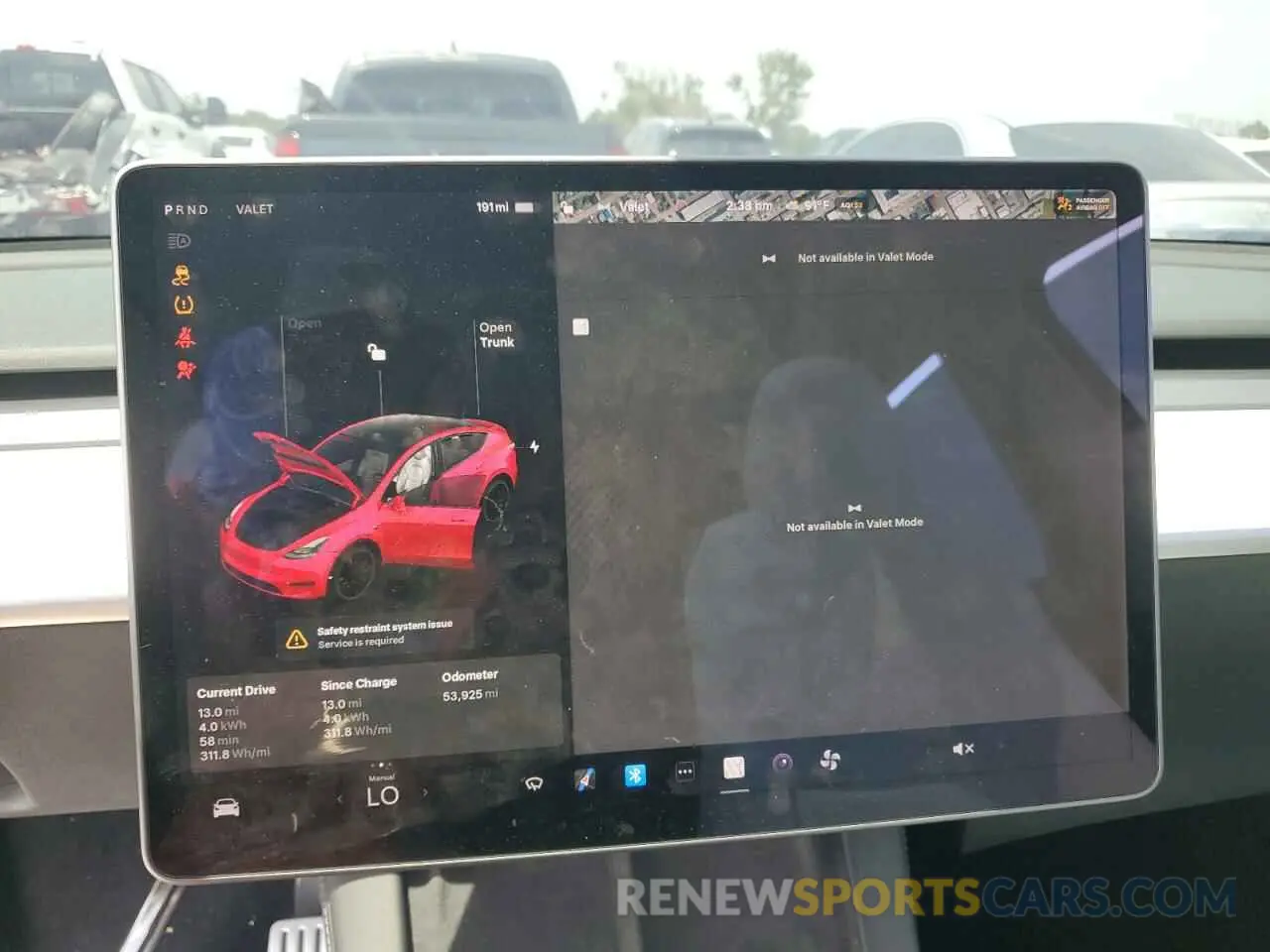 9 Photograph of a damaged car 5YJYGDEF5MF194681 TESLA MODEL Y 2021