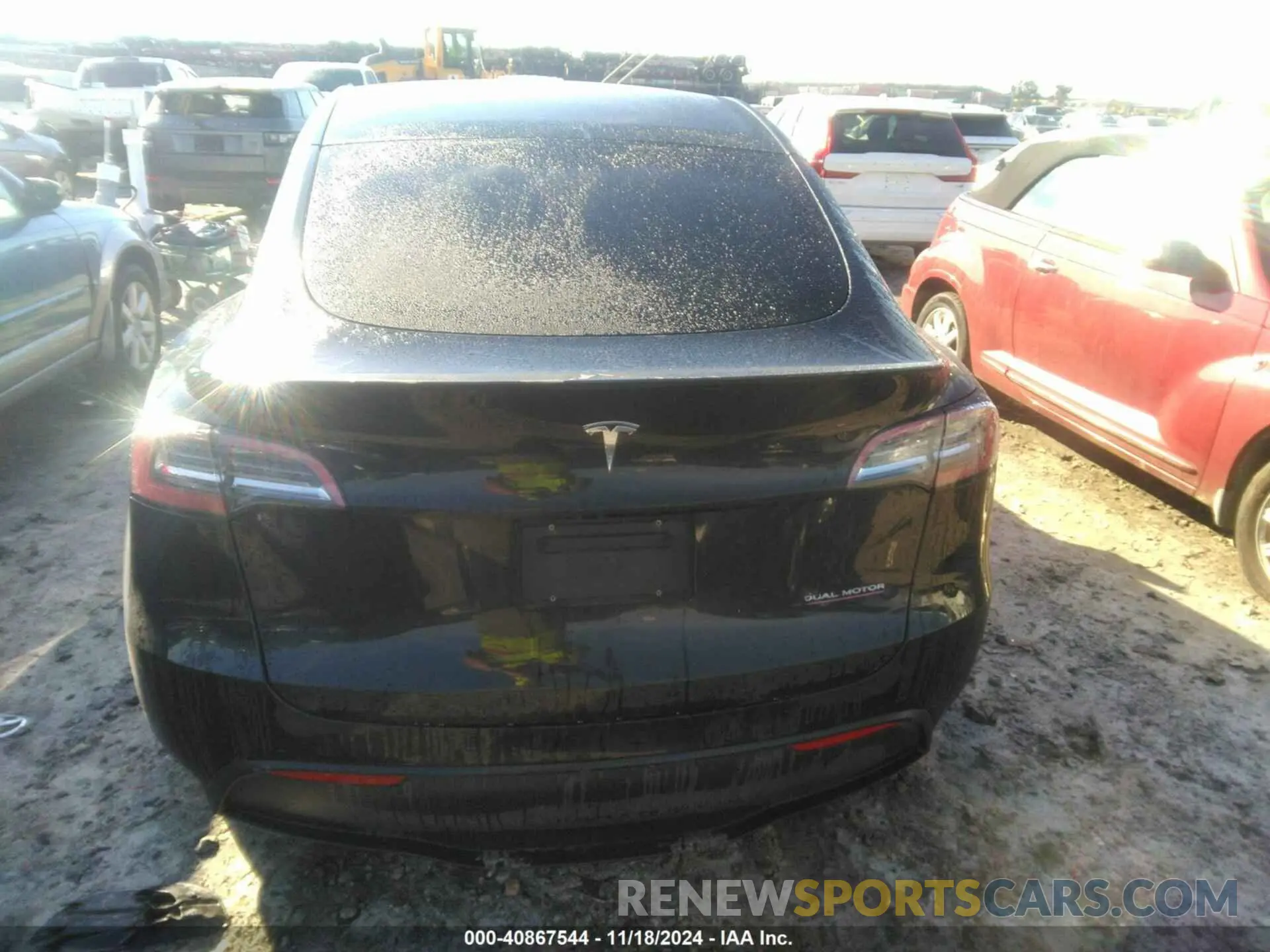 15 Photograph of a damaged car 5YJYGDEF5MF197273 TESLA MODEL Y 2021