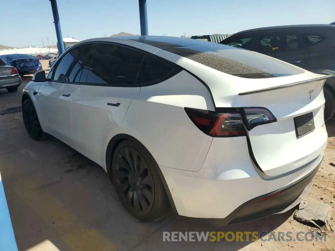 2 Photograph of a damaged car 5YJYGDEF5MF215870 TESLA MODEL Y 2021