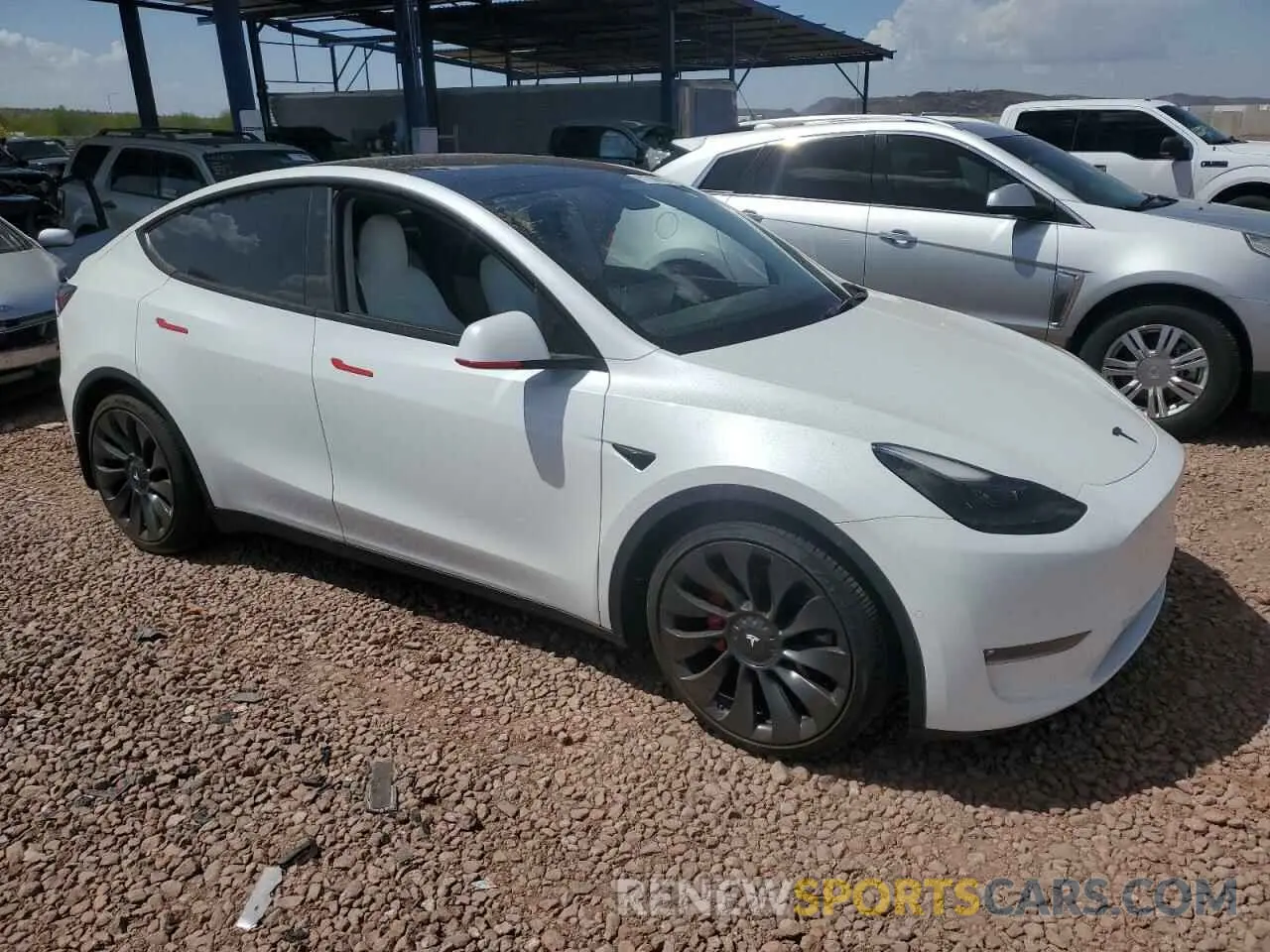 4 Photograph of a damaged car 5YJYGDEF5MF269749 TESLA MODEL Y 2021