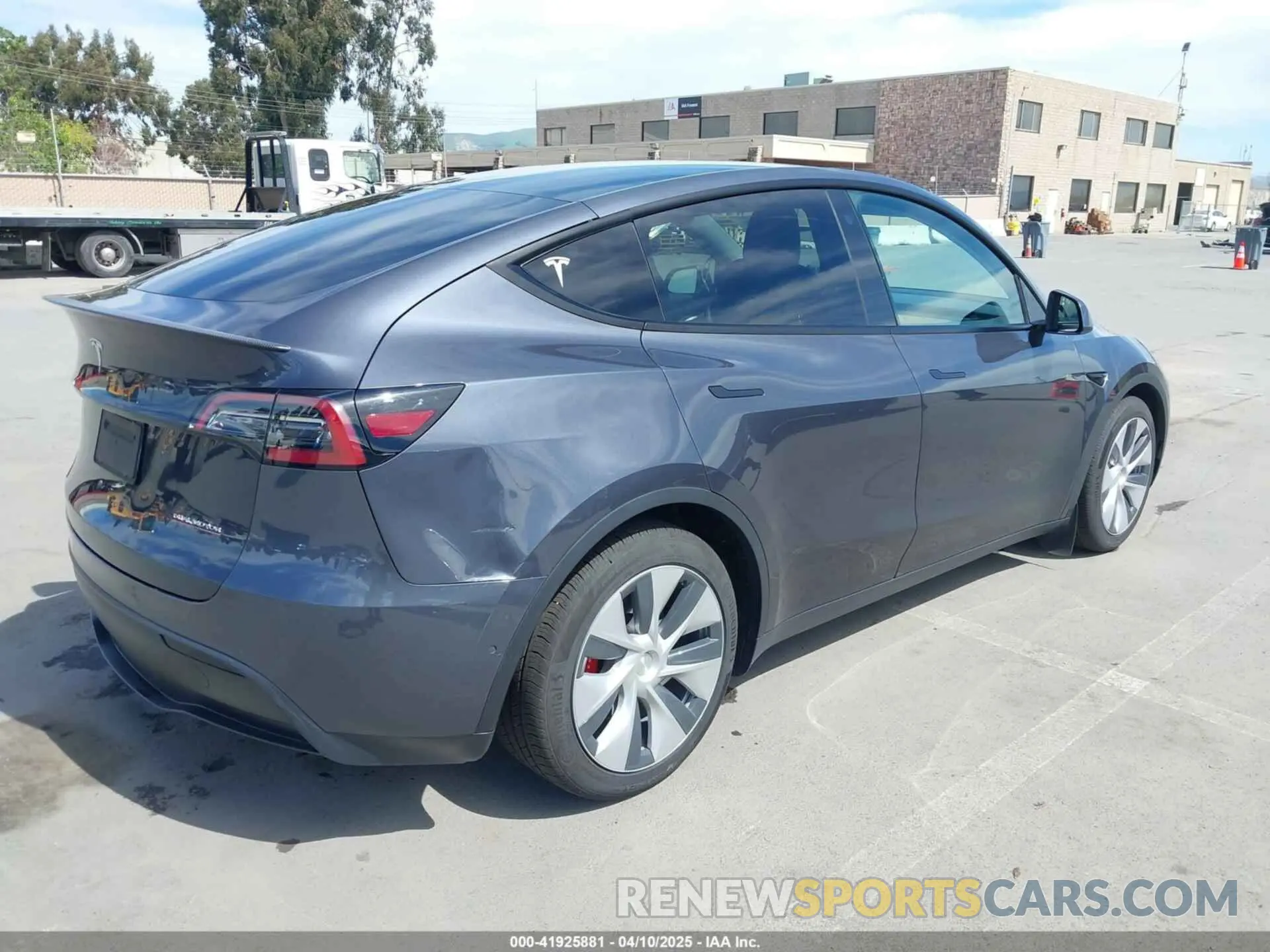 6 Photograph of a damaged car 5YJYGDEF7MF273897 TESLA MODEL Y 2021