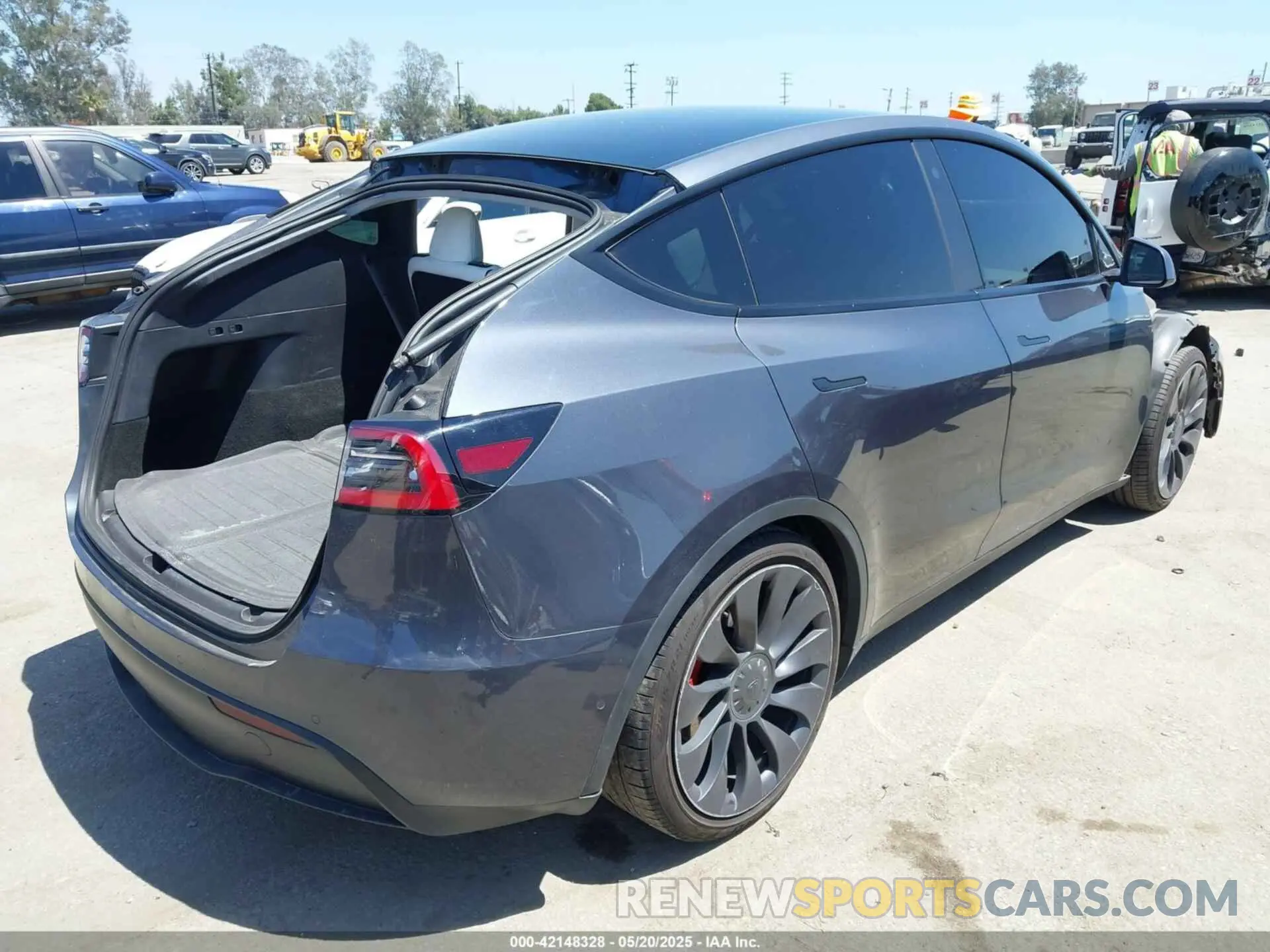 4 Фотография поврежденного автомобиля 5YJYGDEF9MF136847 TESLA MODEL Y 2021