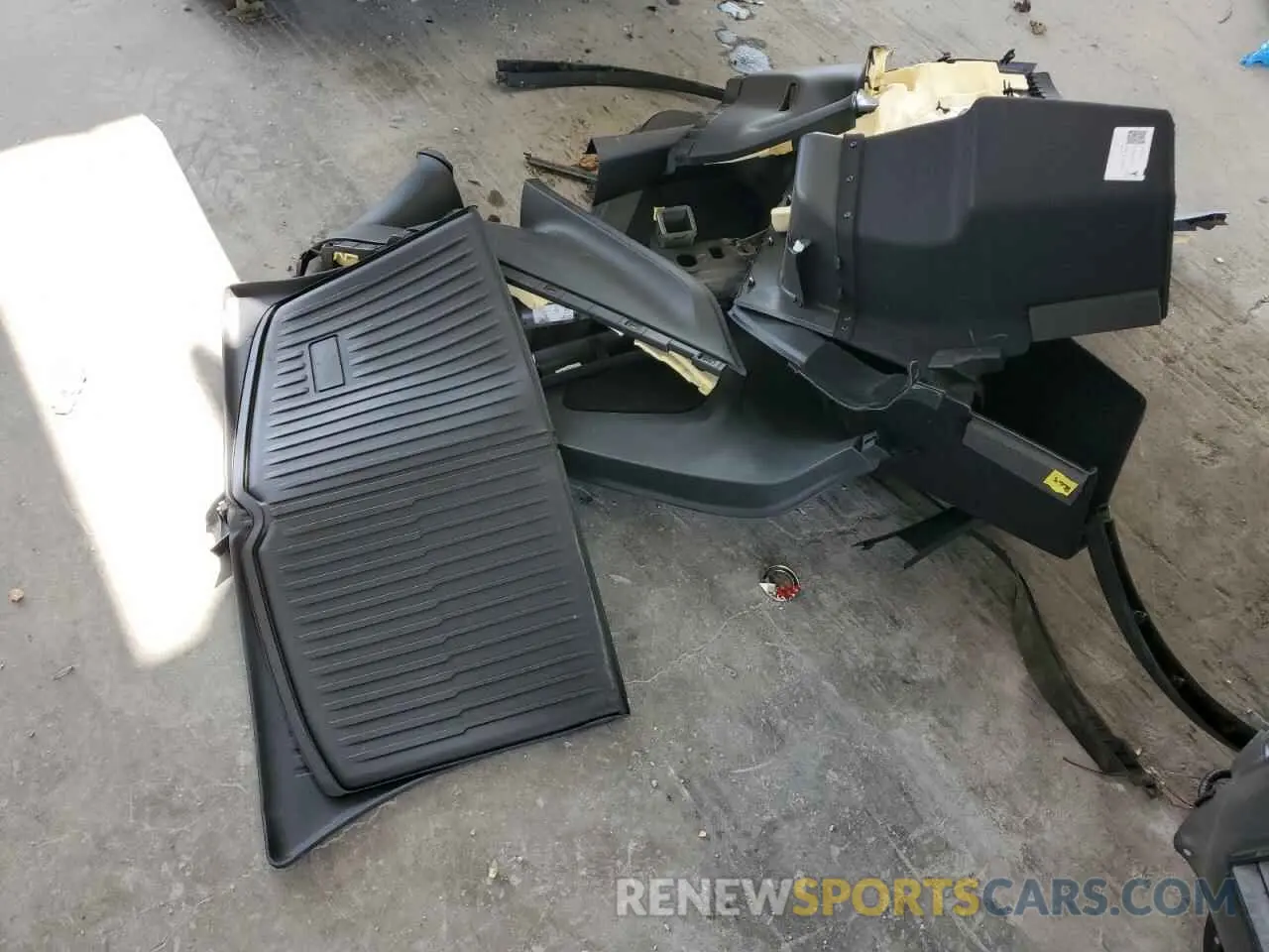 12 Photograph of a damaged car 5YJYGDEF9MF202104 TESLA MODEL Y 2021