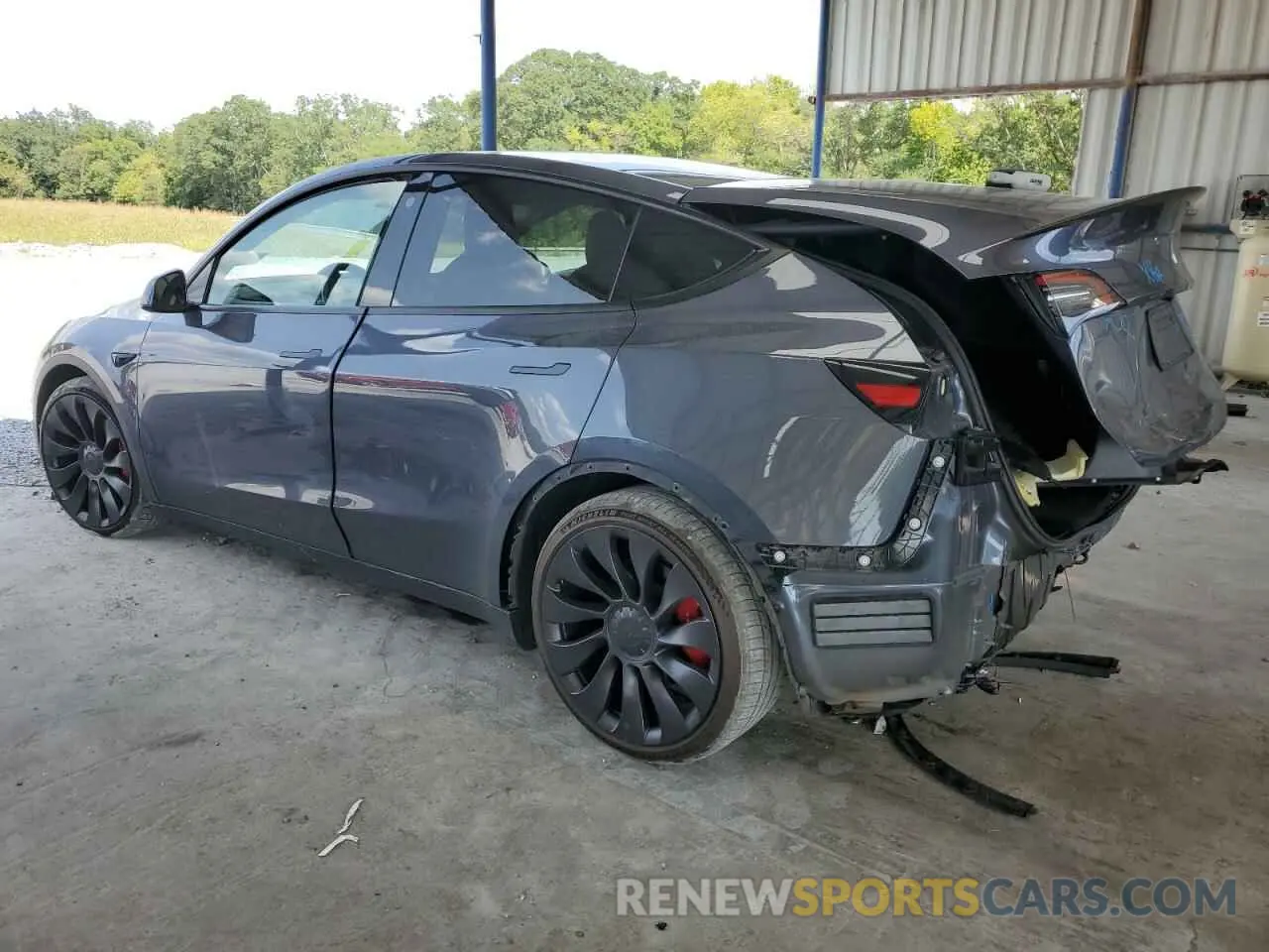 2 Photograph of a damaged car 5YJYGDEF9MF202104 TESLA MODEL Y 2021