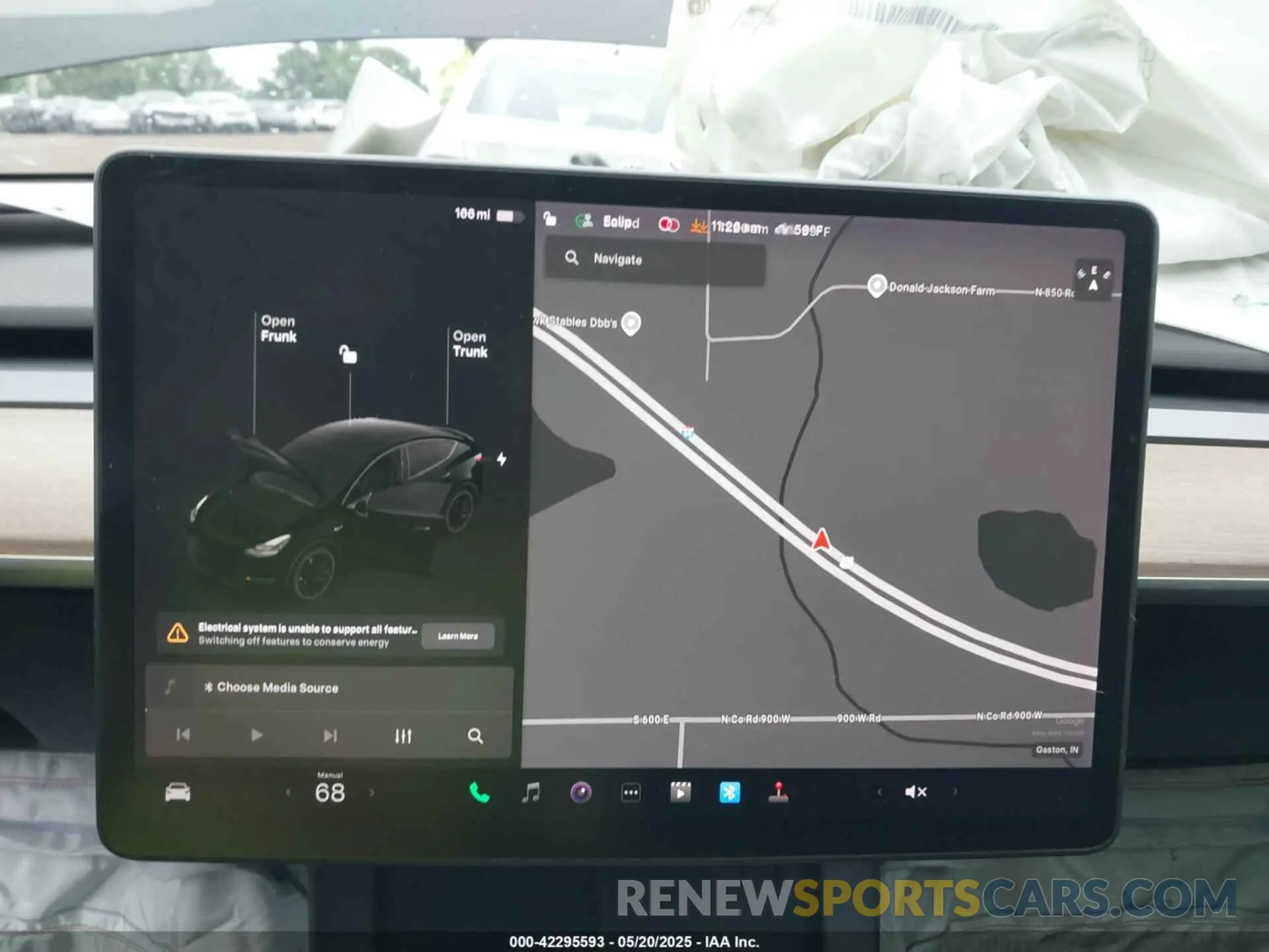 18 Photograph of a damaged car 5YJYGDEF9MF250203 TESLA MODEL Y 2021