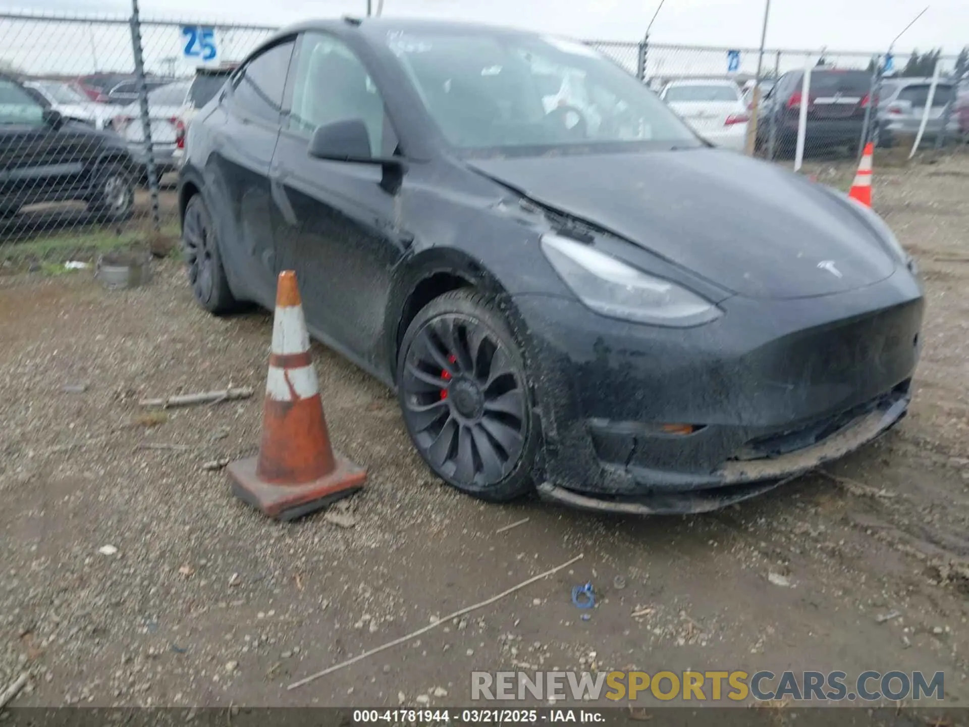 1 Фотография поврежденного автомобиля 5YJYGDEF9MF273884 TESLA MODEL Y 2021