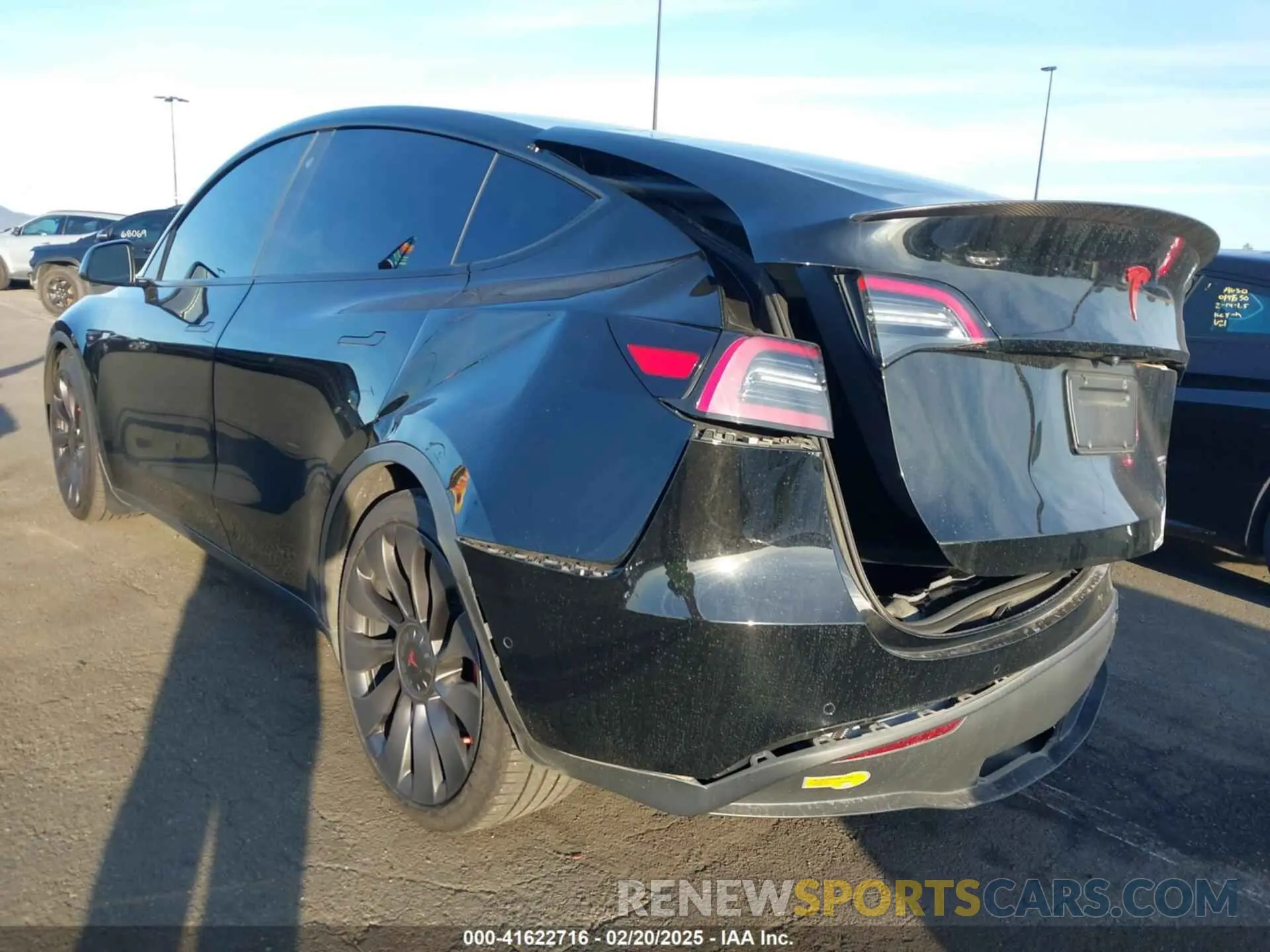 3 Фотография поврежденного автомобиля 5YJYGDEFXMF215895 TESLA MODEL Y 2021