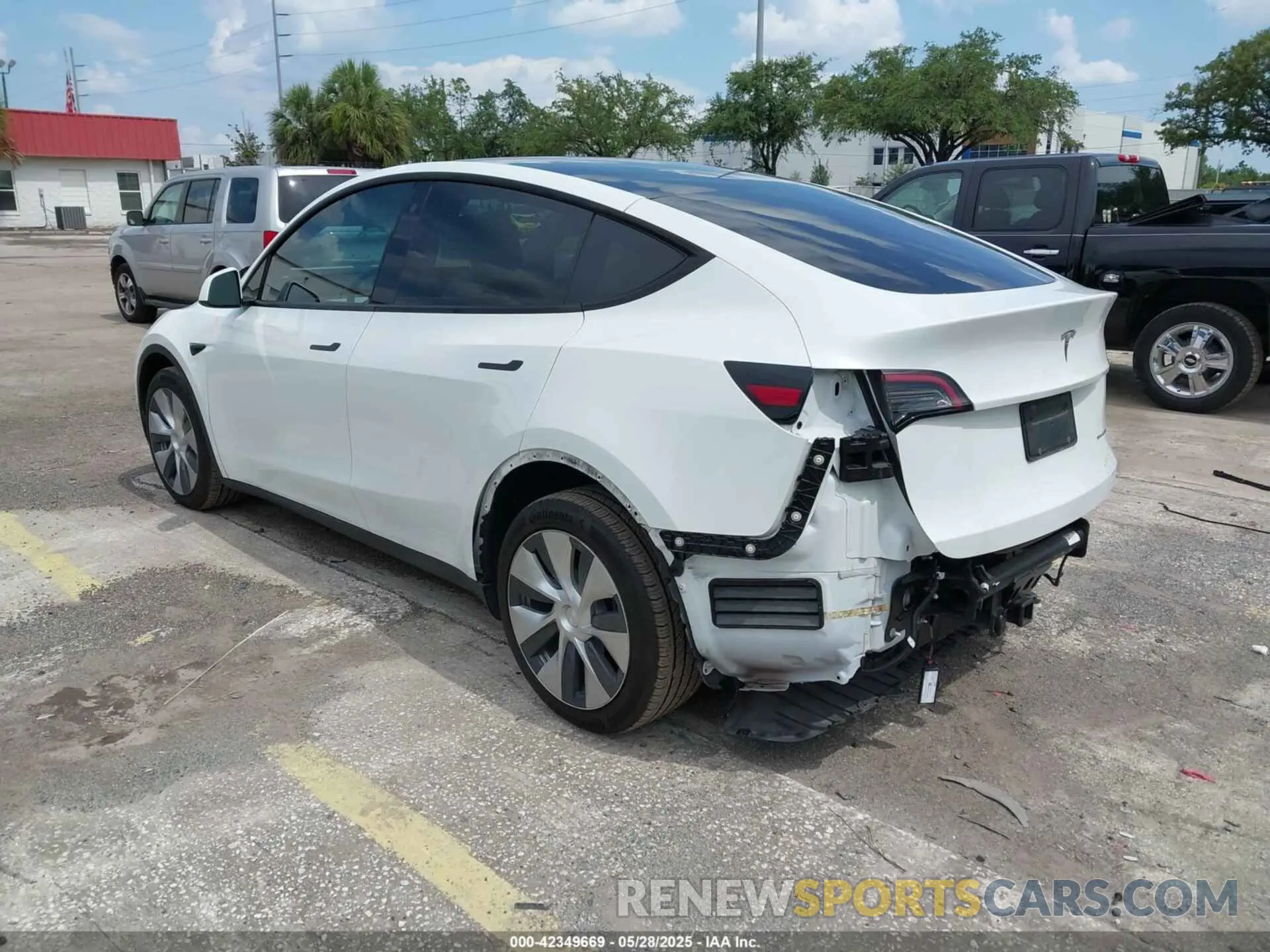 3 Photograph of a damaged car 7SAYGAEE0NF428932 TESLA MODEL Y 2022