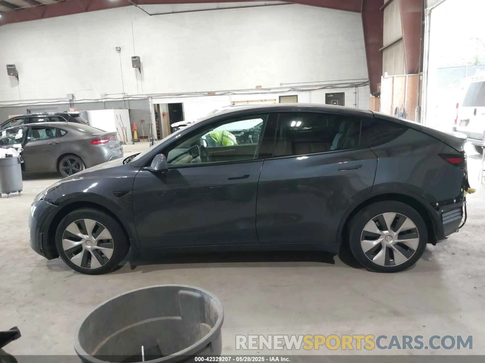 14 Фотография поврежденного автомобиля 7SAYGAEE0NF567801 TESLA MODEL Y 2022
