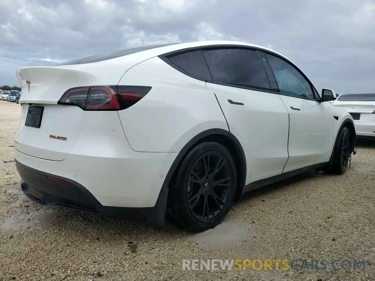 3 Photograph of a damaged car 7SAYGAEE1NF359510 TESLA MODEL Y 2022