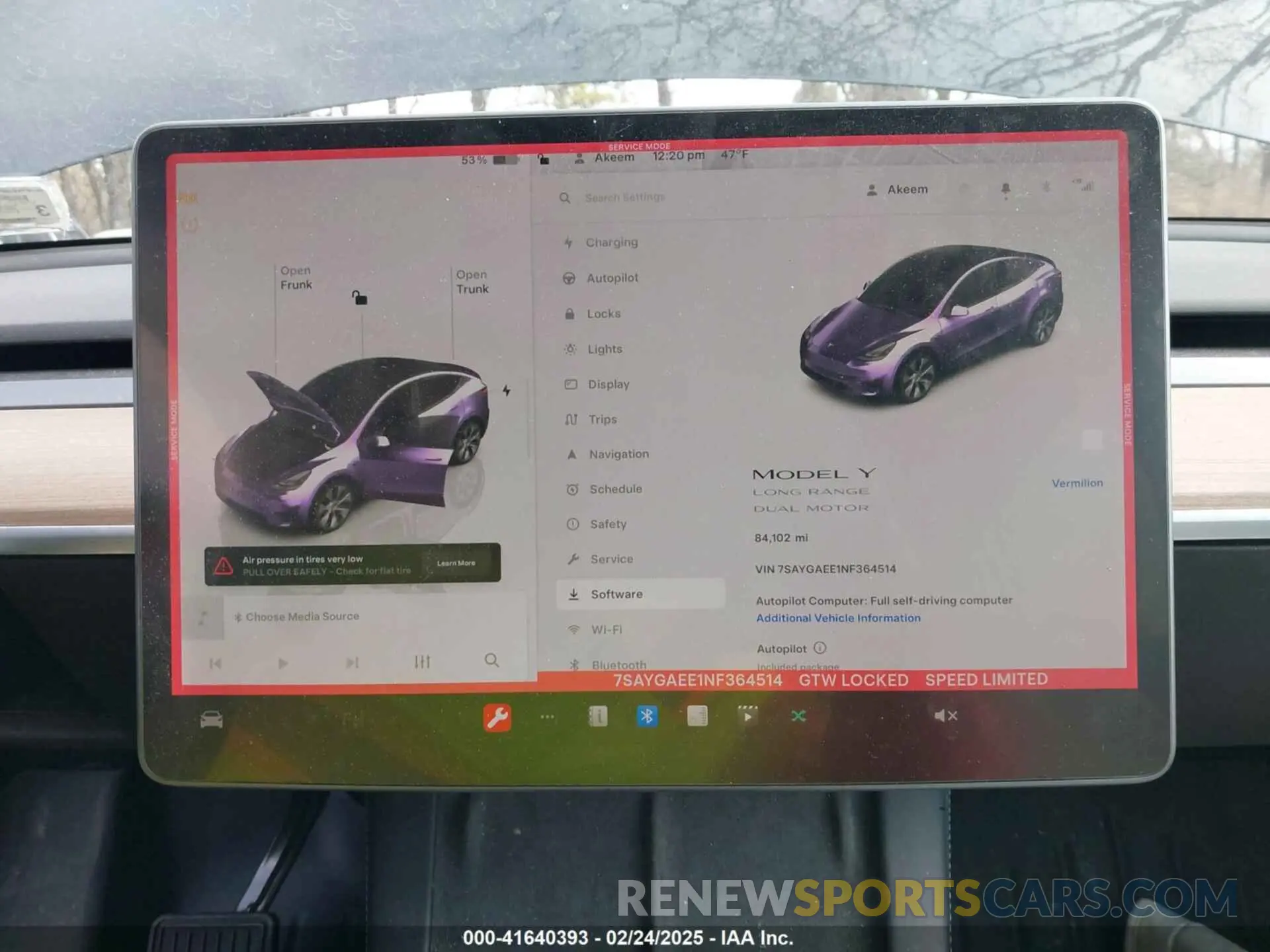 18 Photograph of a damaged car 7SAYGAEE1NF364514 TESLA MODEL Y 2022