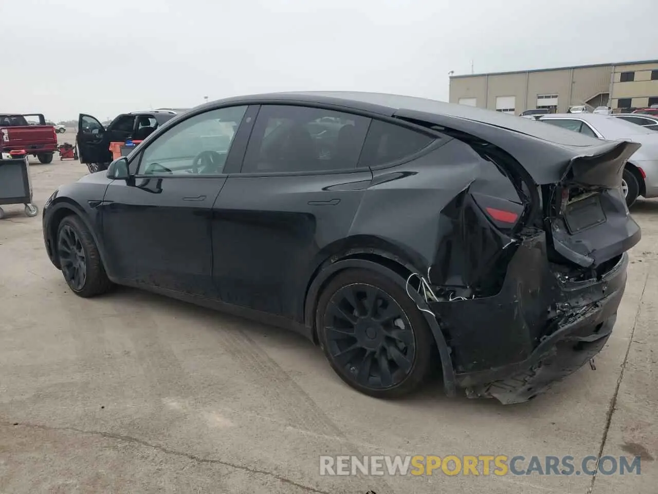 2 Photograph of a damaged car 7SAYGAEE1NF381491 TESLA MODEL Y 2022