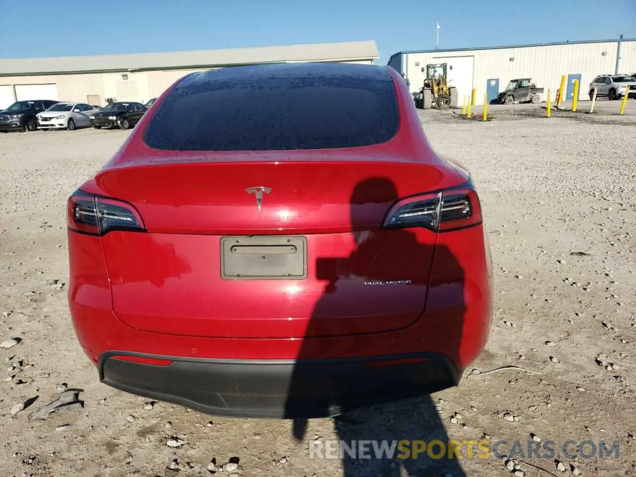 6 Photograph of a damaged car 7SAYGAEE1NF402842 TESLA MODEL Y 2022