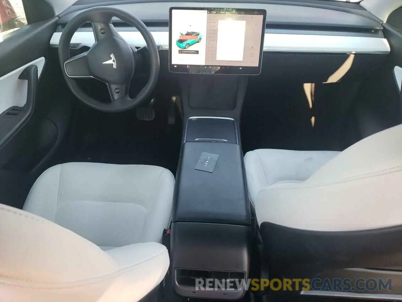 8 Photograph of a damaged car 7SAYGAEE1NF402842 TESLA MODEL Y 2022
