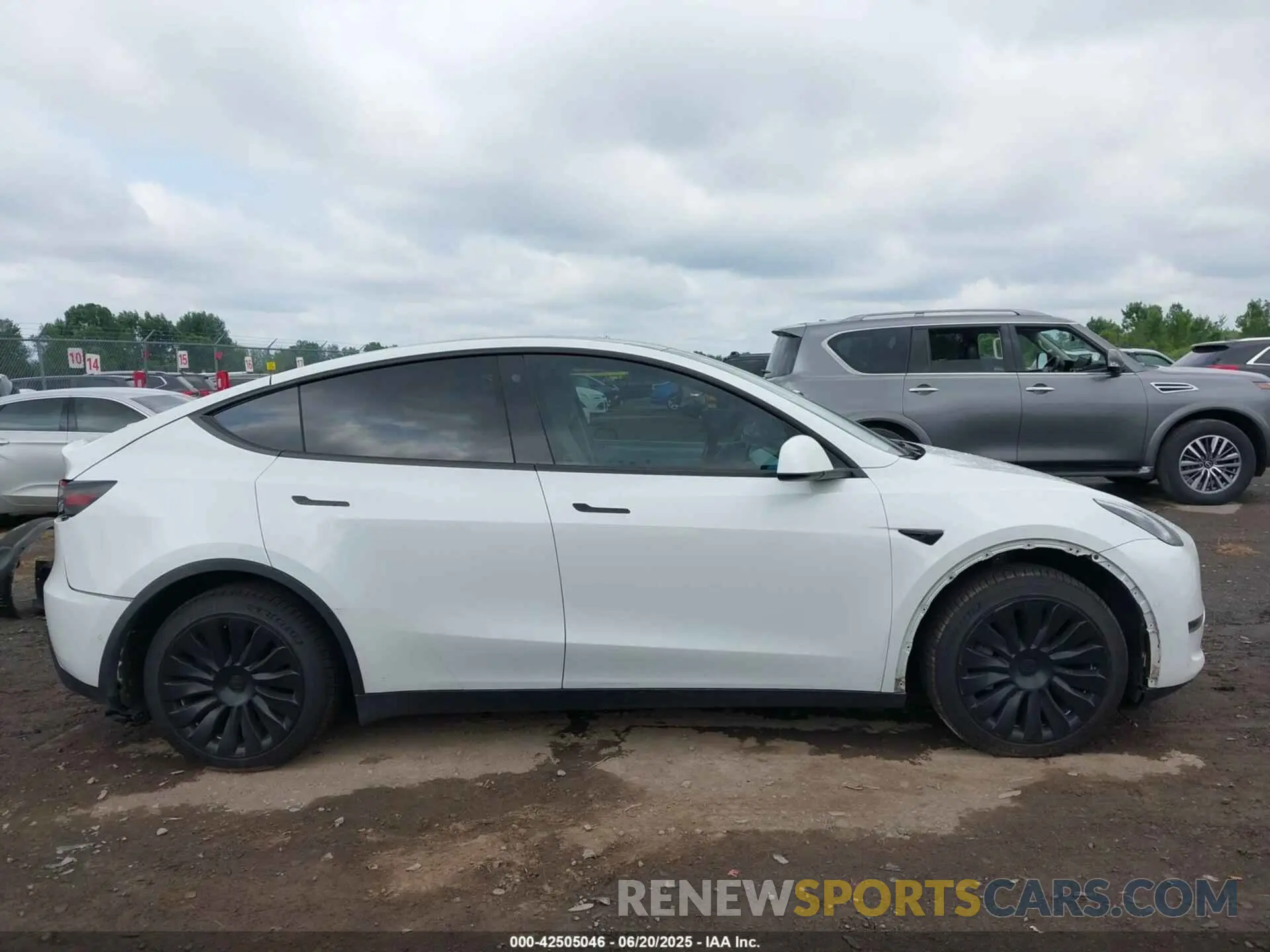 14 Фотография поврежденного автомобиля 7SAYGAEE1NF467562 TESLA MODEL Y 2022
