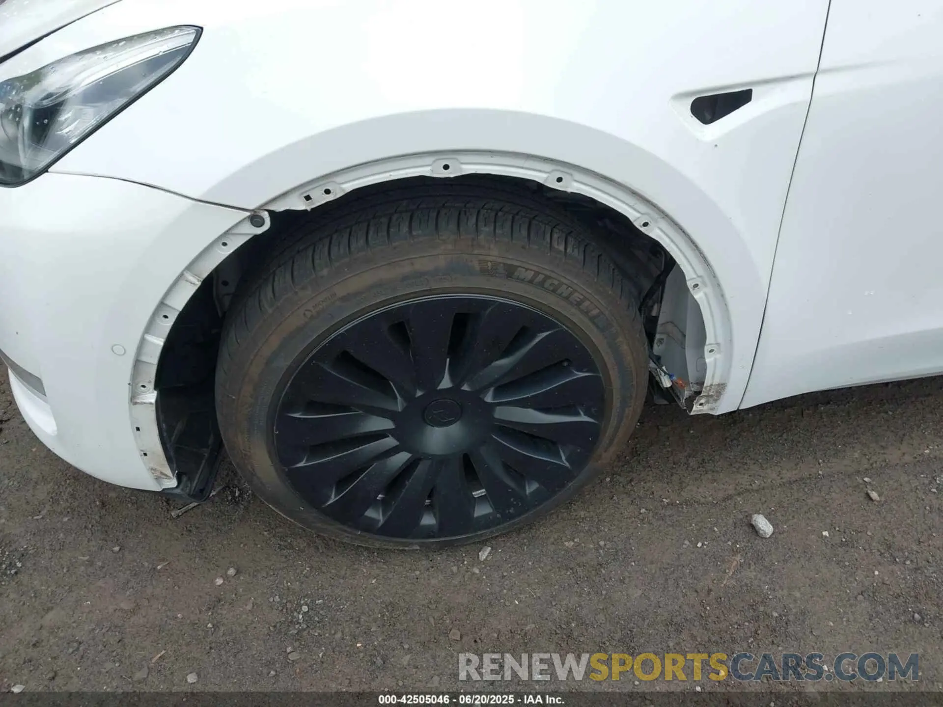 20 Фотография поврежденного автомобиля 7SAYGAEE1NF467562 TESLA MODEL Y 2022