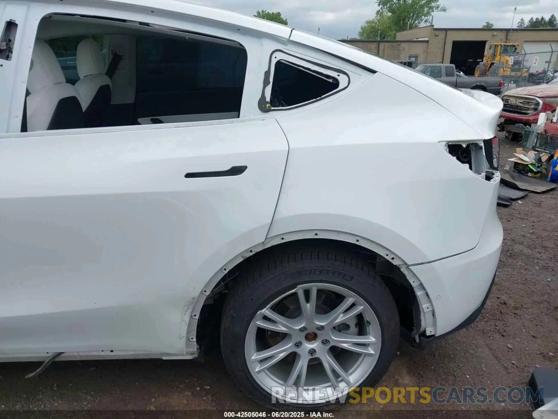 21 Фотография поврежденного автомобиля 7SAYGAEE1NF467562 TESLA MODEL Y 2022