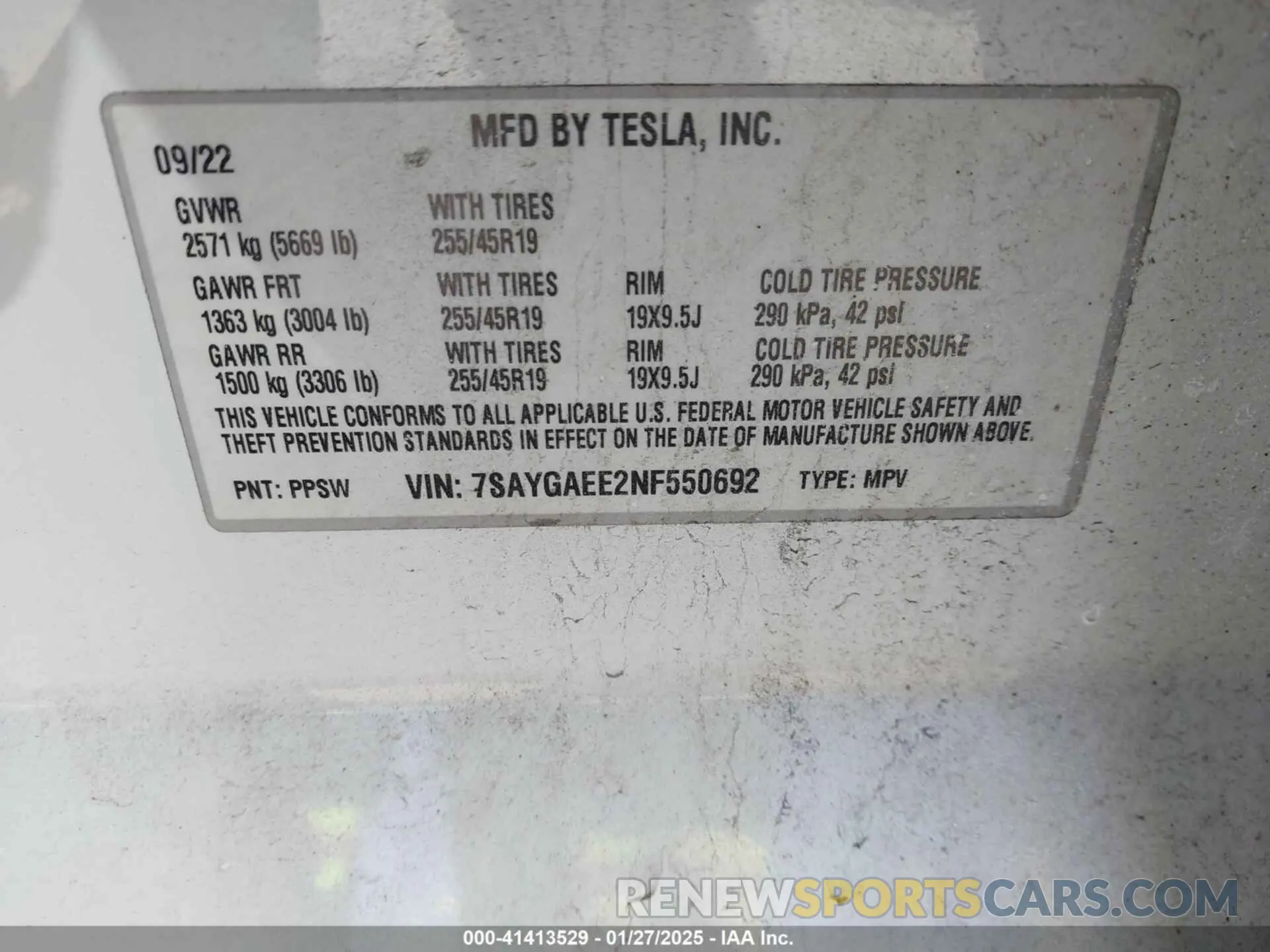 9 Photograph of a damaged car 7SAYGAEE2NF550692 TESLA MODEL Y 2022
