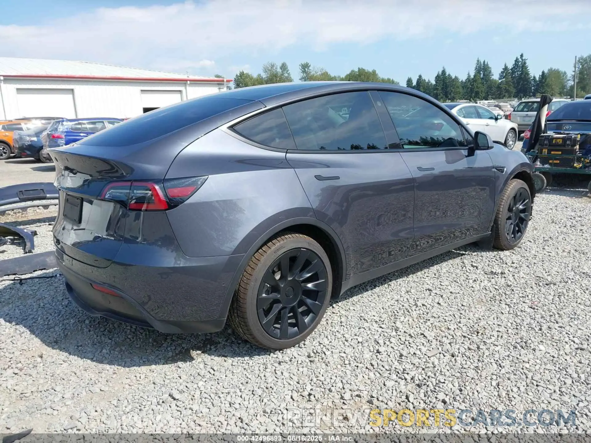4 Photograph of a damaged car 7SAYGAEE3NF359220 TESLA MODEL Y 2022