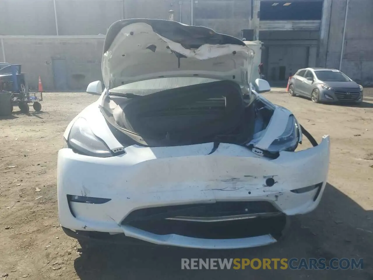 5 Photograph of a damaged car 7SAYGAEE3NF416838 TESLA MODEL Y 2022