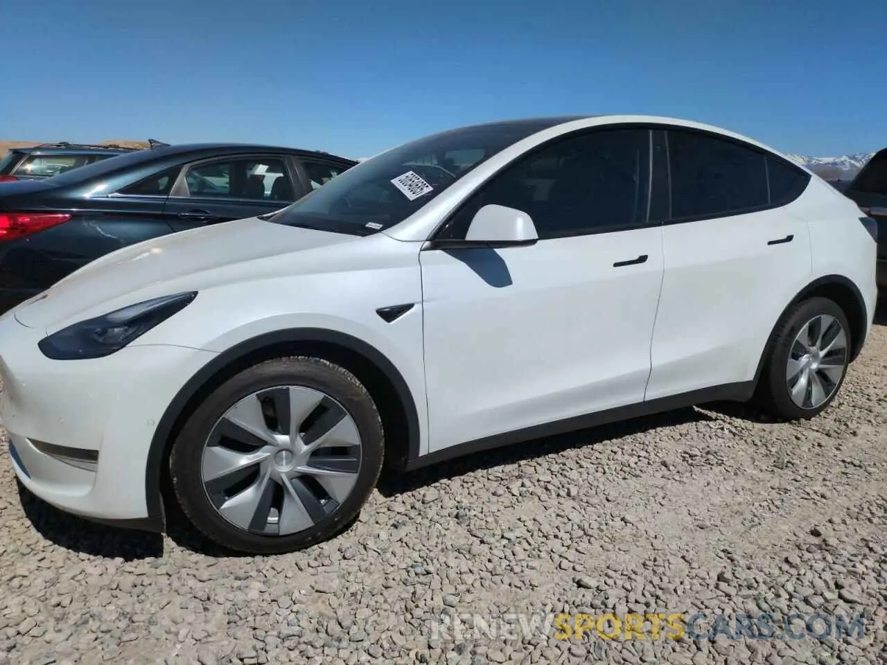 1 Photograph of a damaged car 7SAYGAEE3NF468289 TESLA MODEL Y 2022