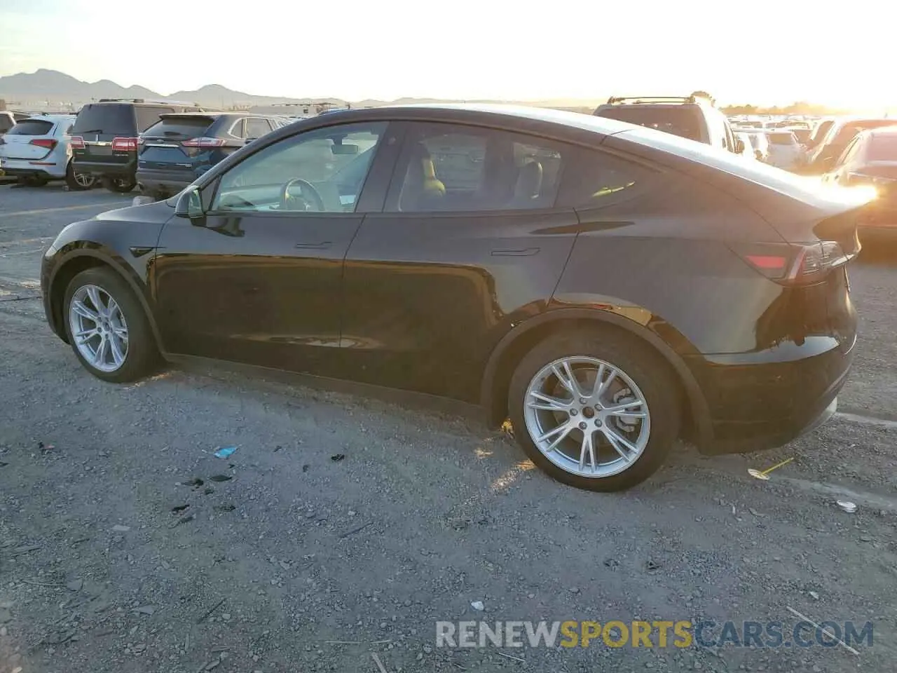 2 Фотография поврежденного автомобиля 7SAYGAEE3NF542388 TESLA MODEL Y 2022