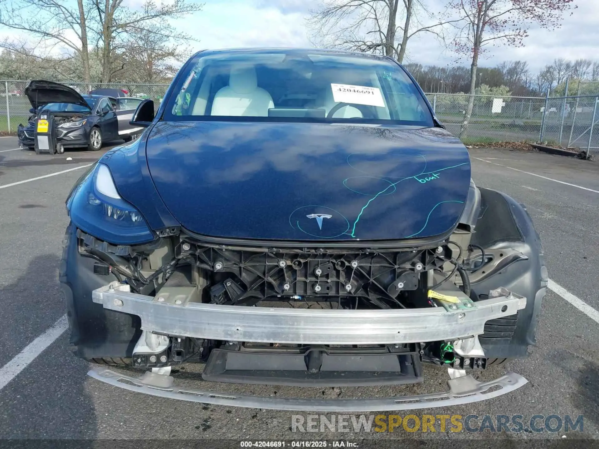 11 Photograph of a damaged car 7SAYGAEE4NF522330 TESLA MODEL Y 2022