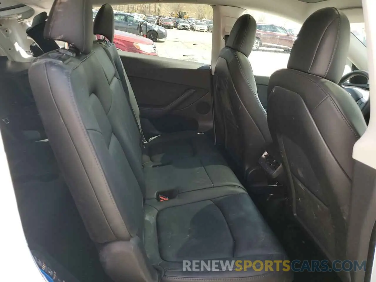 11 Photograph of a damaged car 7SAYGAEE4NF534588 TESLA MODEL Y 2022