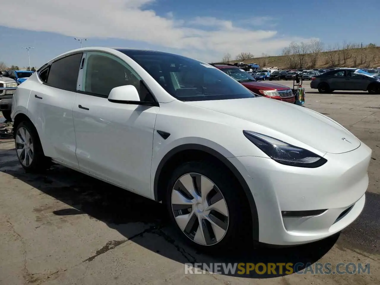 4 Photograph of a damaged car 7SAYGAEE4NF534588 TESLA MODEL Y 2022