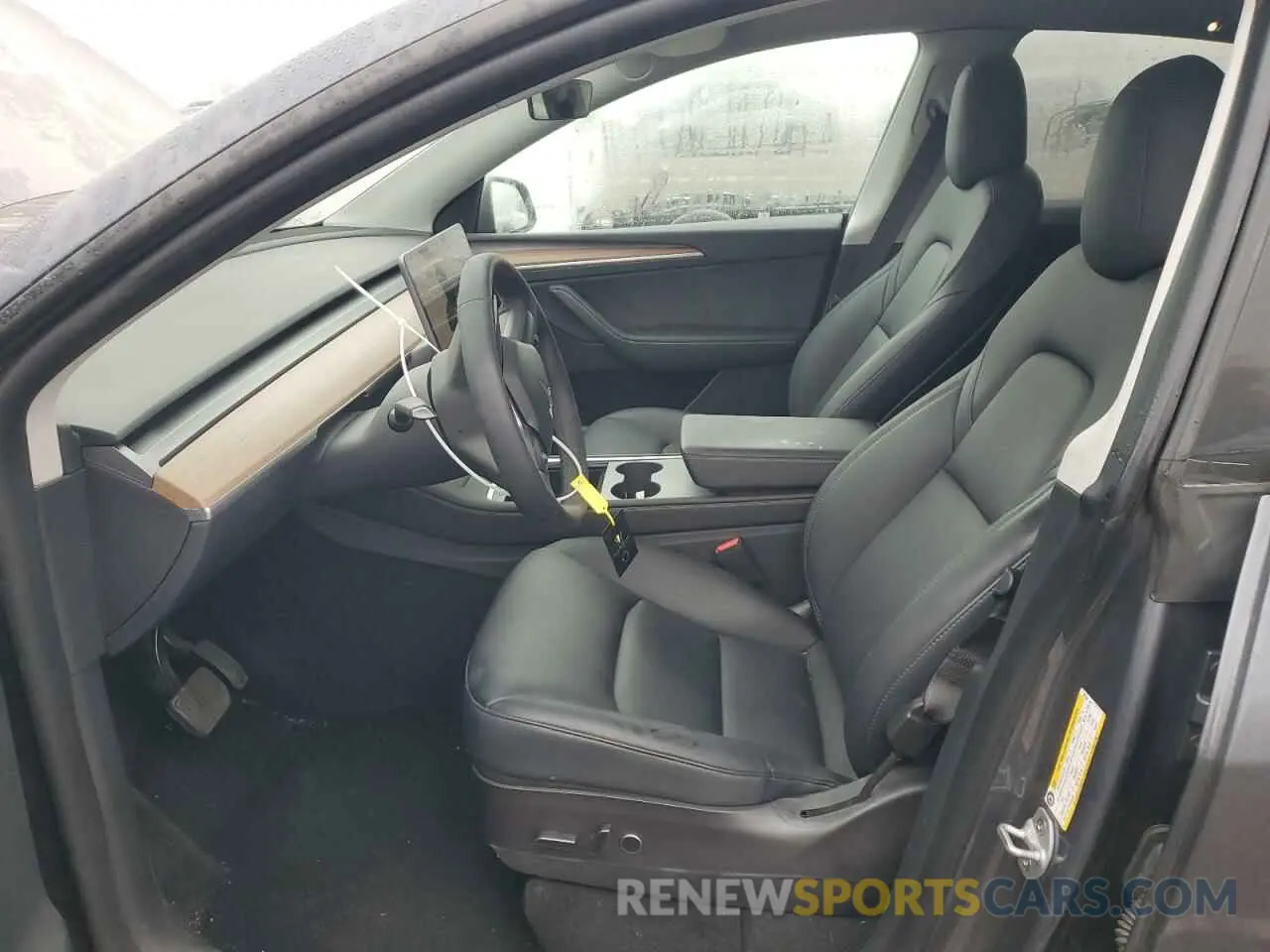 7 Photograph of a damaged car 7SAYGAEE4NF560768 TESLA MODEL Y 2022