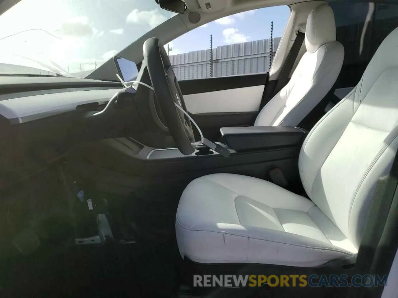 7 Photograph of a damaged car 7SAYGAEE5NF427064 TESLA MODEL Y 2022