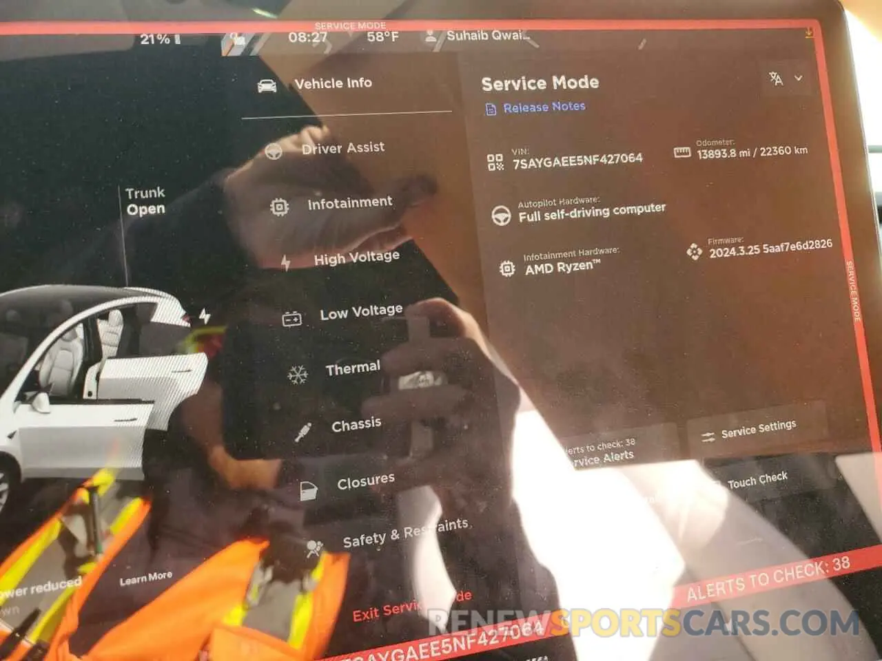 9 Photograph of a damaged car 7SAYGAEE5NF427064 TESLA MODEL Y 2022