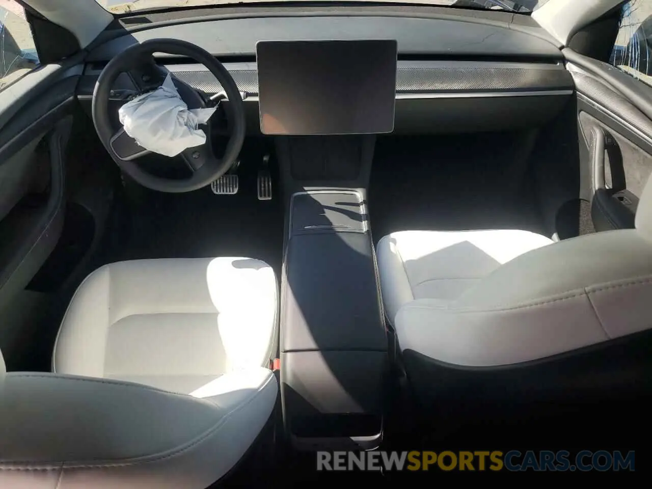 8 Photograph of a damaged car 7SAYGAEE5NF573044 TESLA MODEL Y 2022