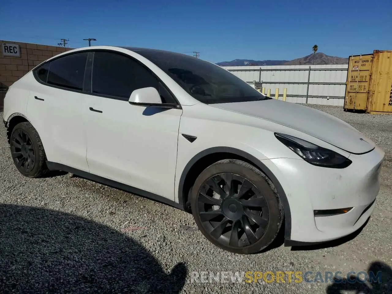 4 Фотография поврежденного автомобиля 7SAYGAEE6NF456296 TESLA MODEL Y 2022