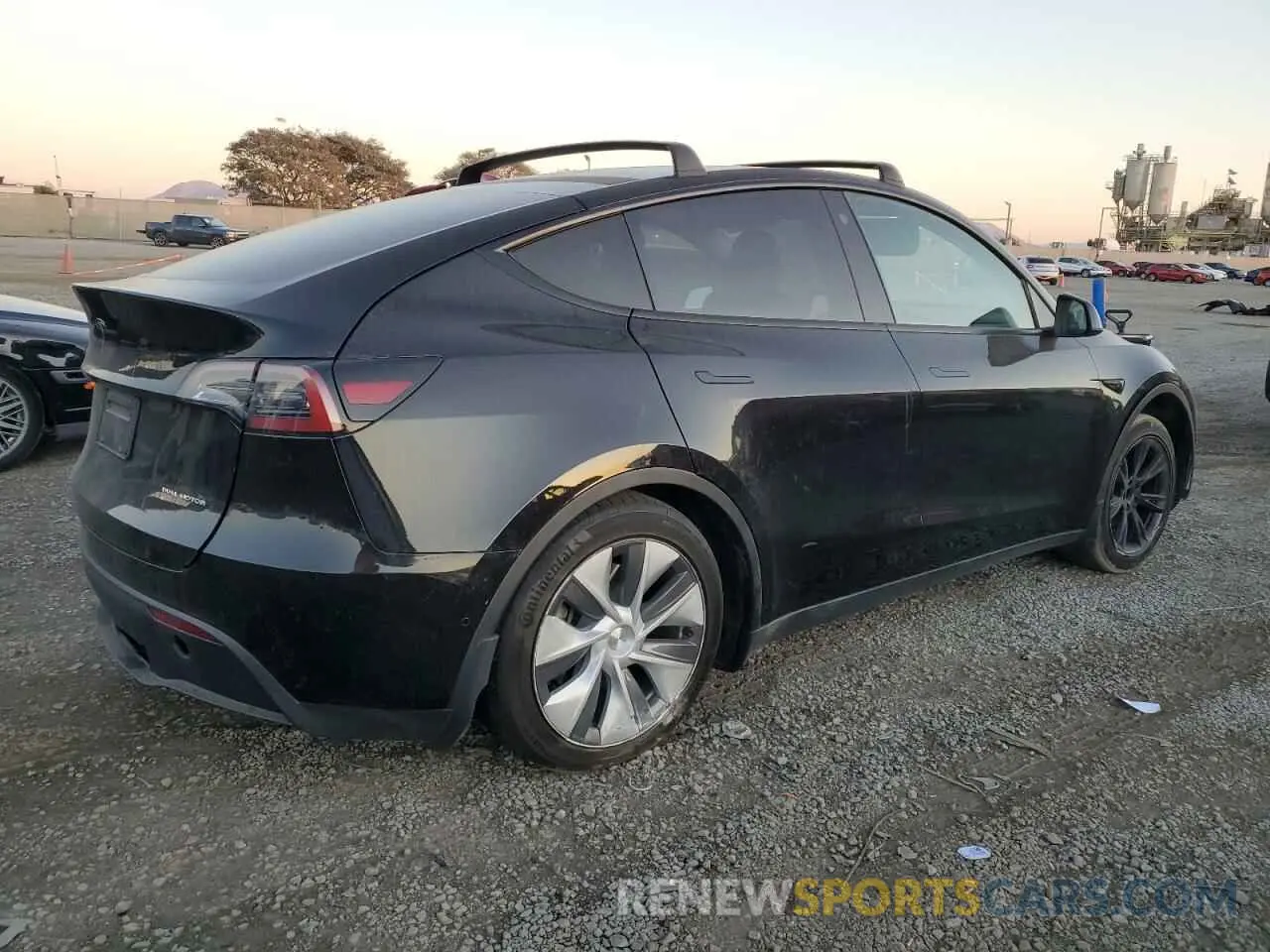 3 Photograph of a damaged car 7SAYGAEE6NF552025 TESLA MODEL Y 2022