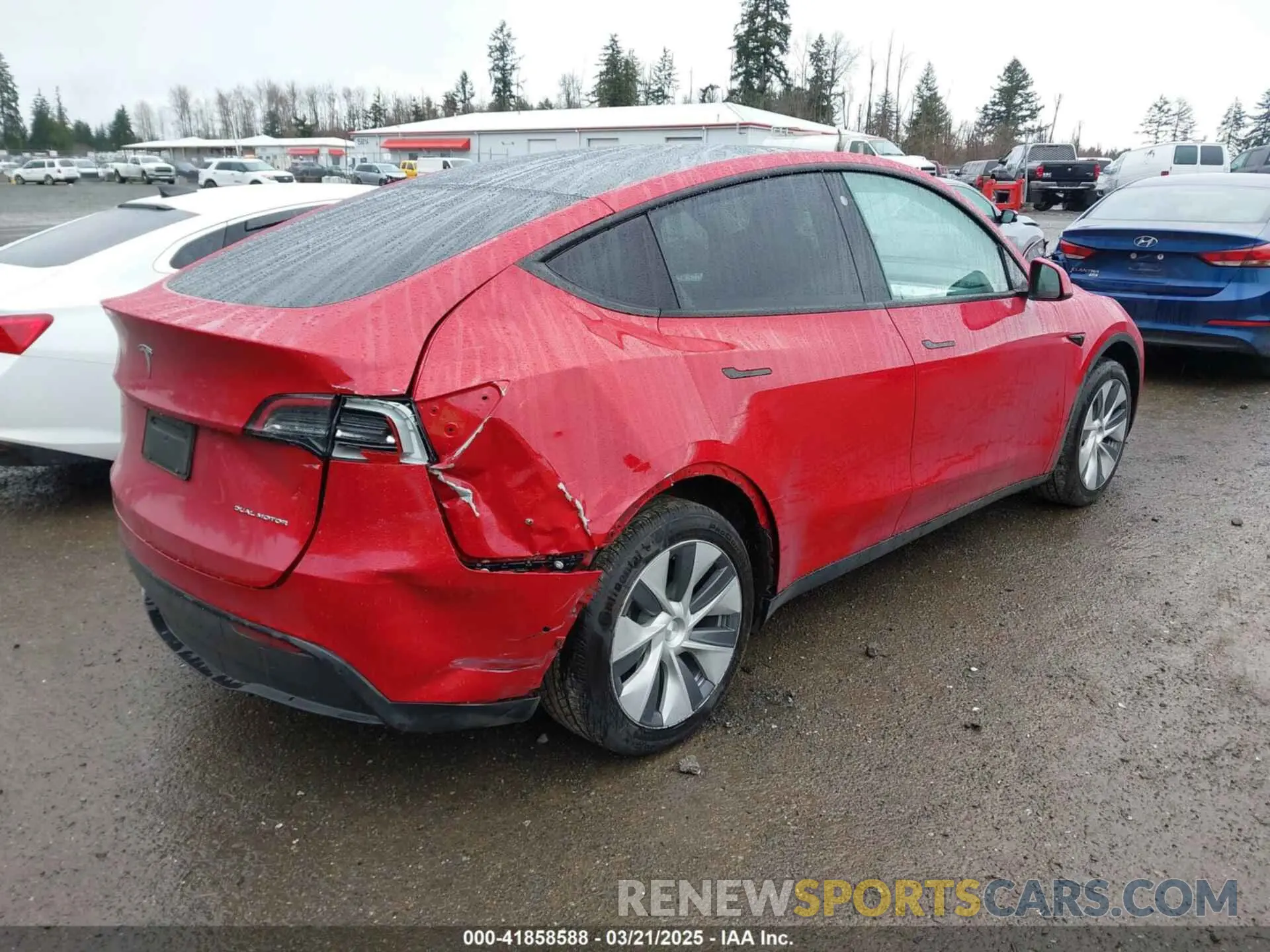 4 Photograph of a damaged car 7SAYGAEE6NF559332 TESLA MODEL Y 2022