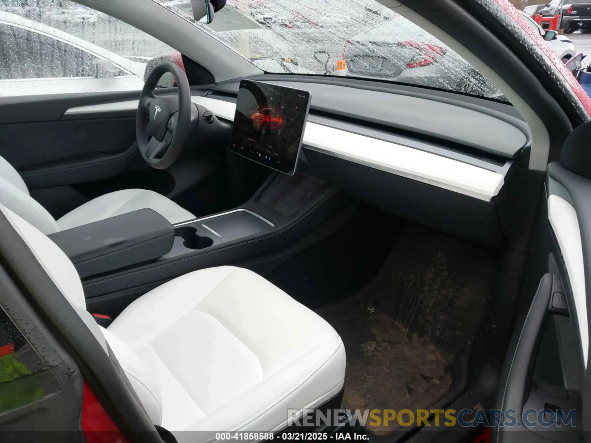 5 Photograph of a damaged car 7SAYGAEE6NF559332 TESLA MODEL Y 2022