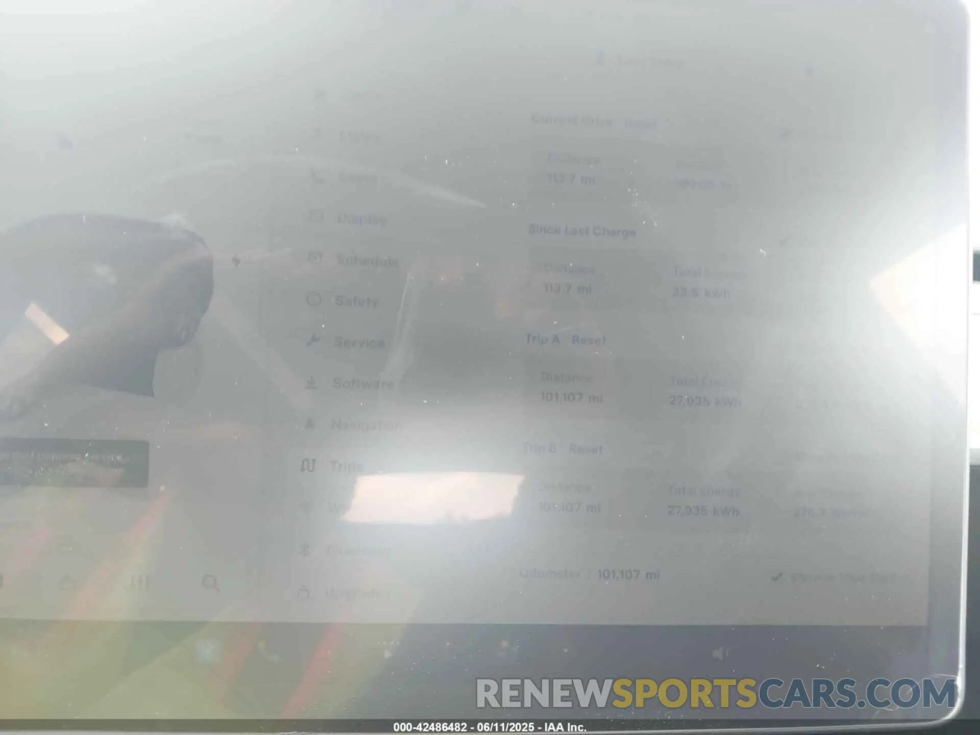 7 Photograph of a damaged car 7SAYGAEE6NF575000 TESLA MODEL Y 2022