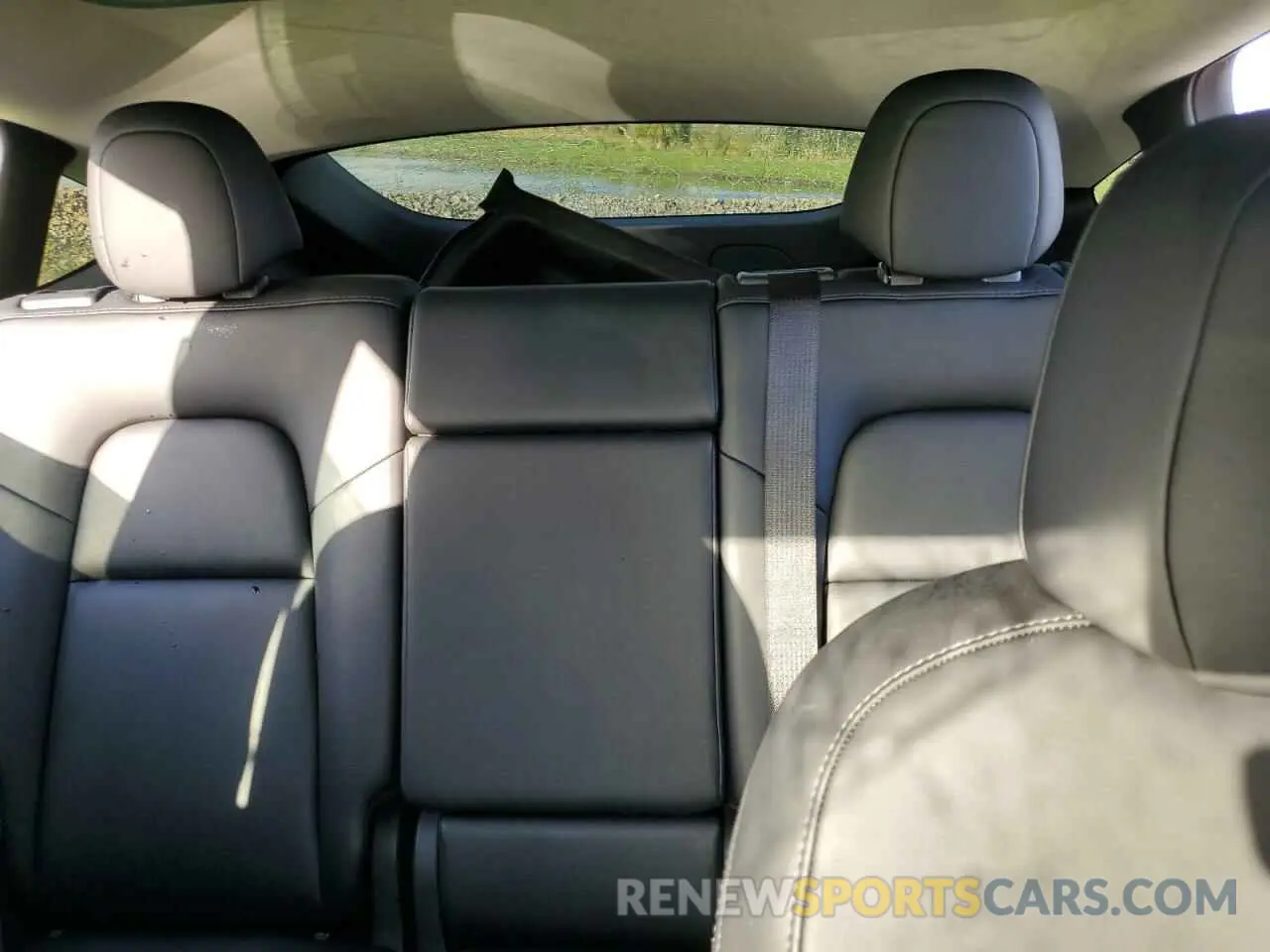 10 Фотография поврежденного автомобиля 7SAYGAEE6NF576132 TESLA MODEL Y 2022
