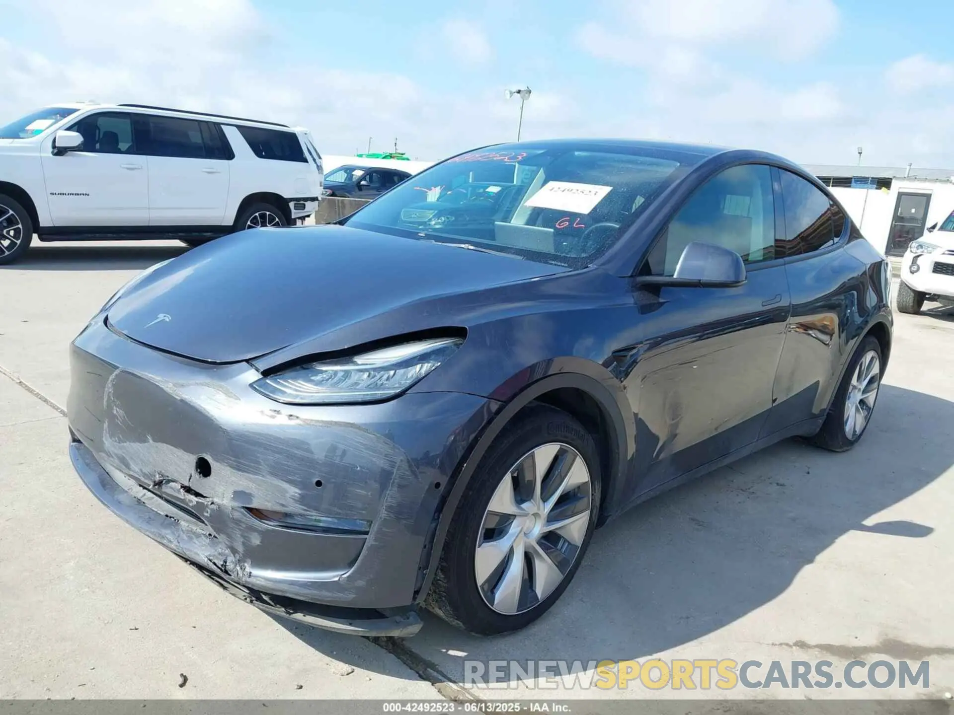 2 Photograph of a damaged car 7SAYGAEE7NF389319 TESLA MODEL Y 2022