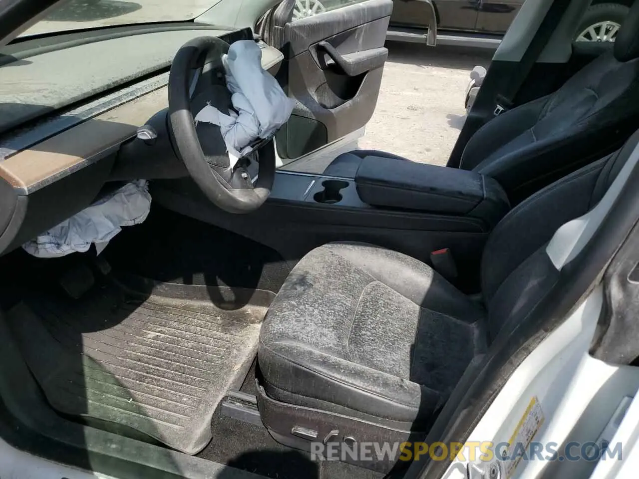 7 Photograph of a damaged car 7SAYGAEE8NF378457 TESLA MODEL Y 2022