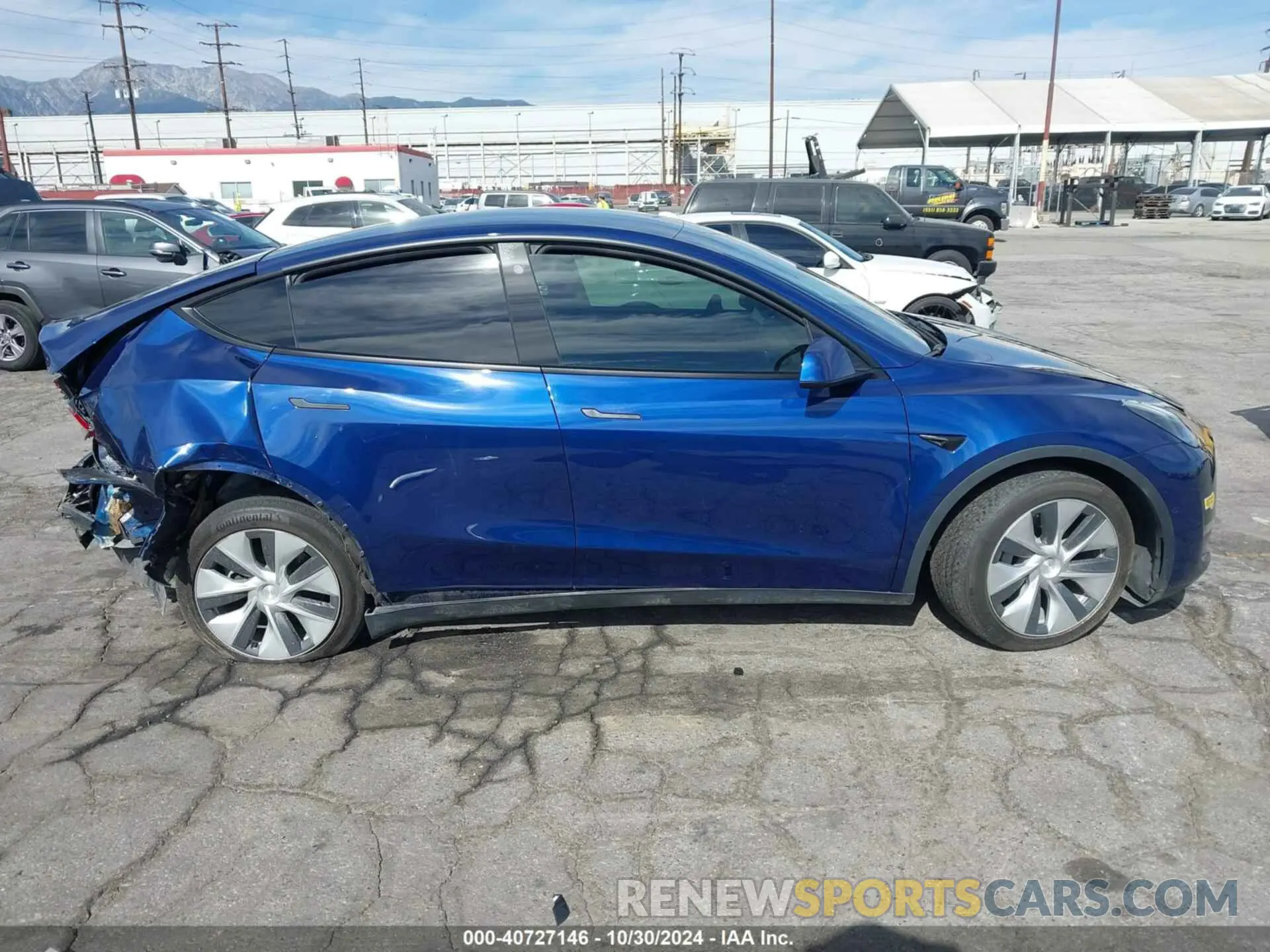 12 Photograph of a damaged car 7SAYGAEE8NF378927 TESLA MODEL Y 2022