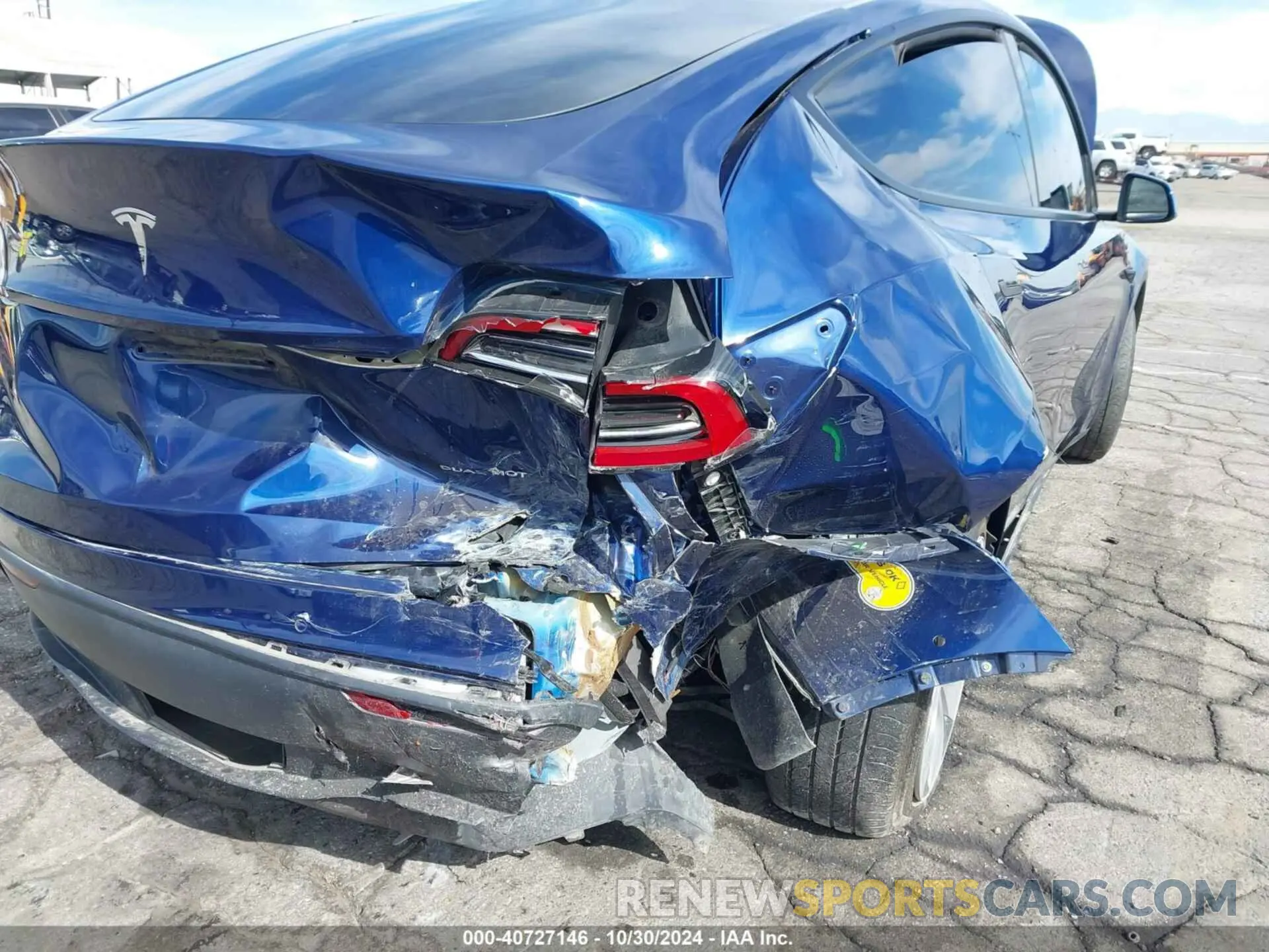 6 Photograph of a damaged car 7SAYGAEE8NF378927 TESLA MODEL Y 2022